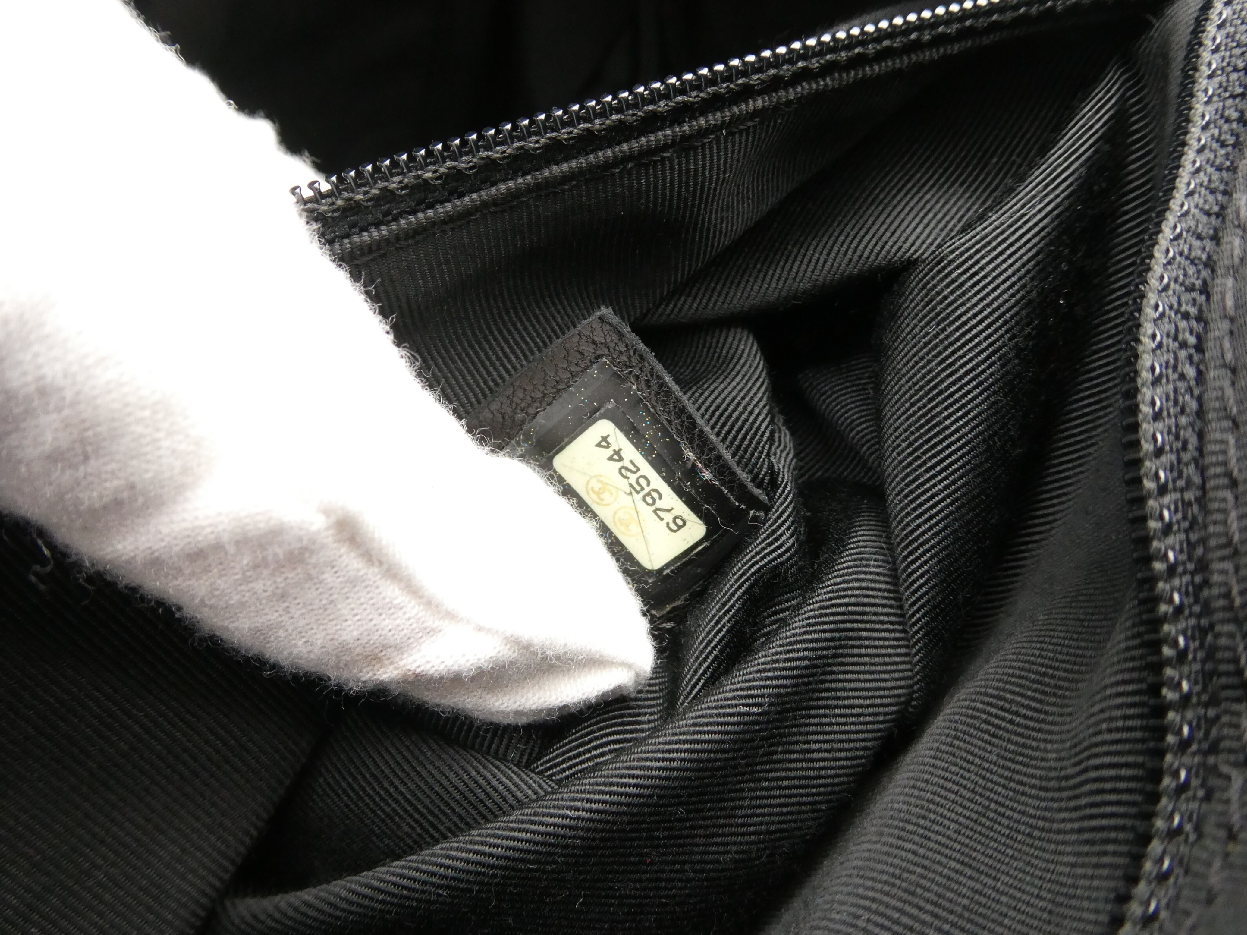 Wild Stitch Matelassé Coco Mark Shoulder Bag — view 9