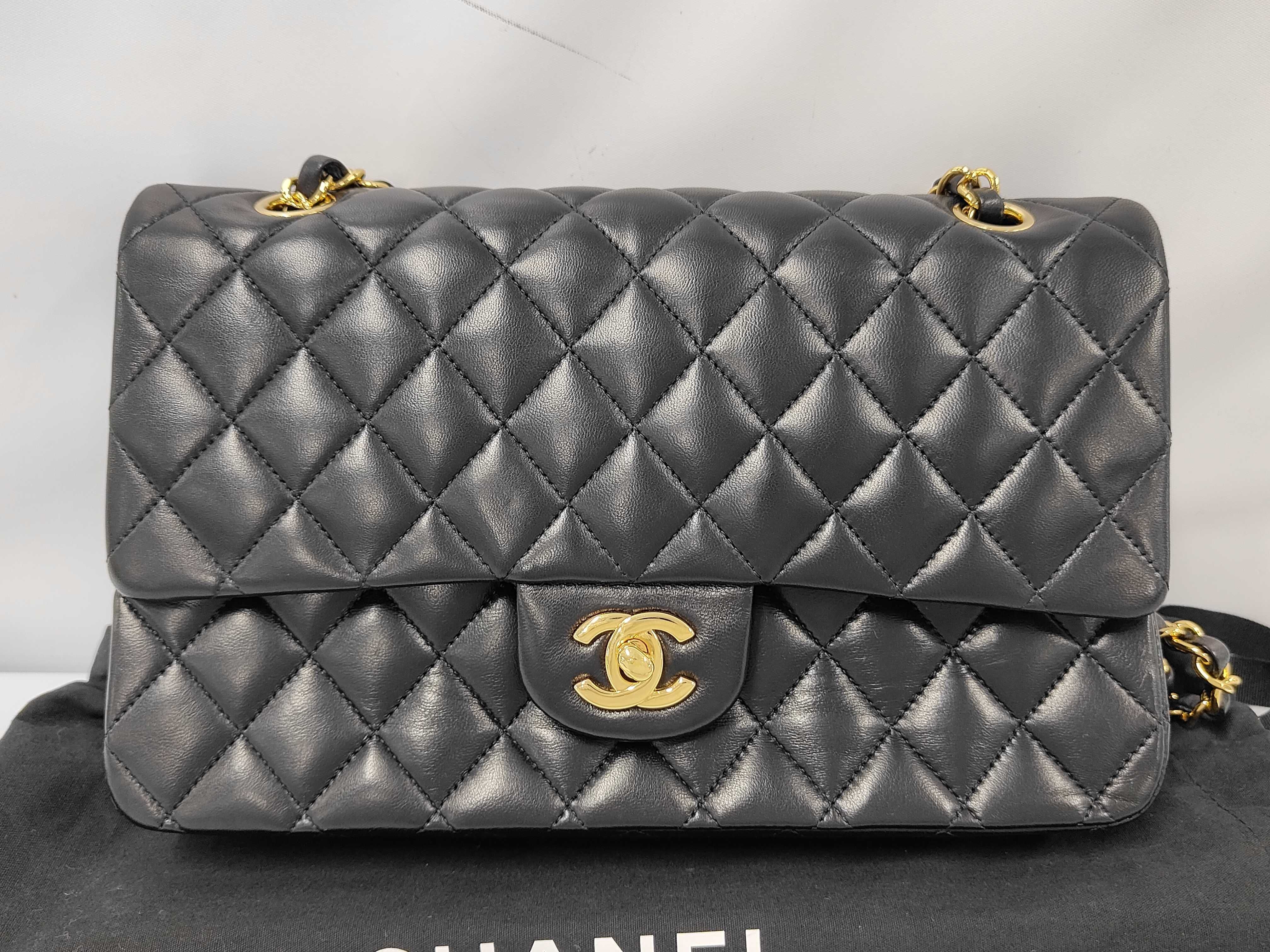 W-Flap 25 Chain Shoulder Bag, Matelassé Lambskin, Black GP Shoulder Bag