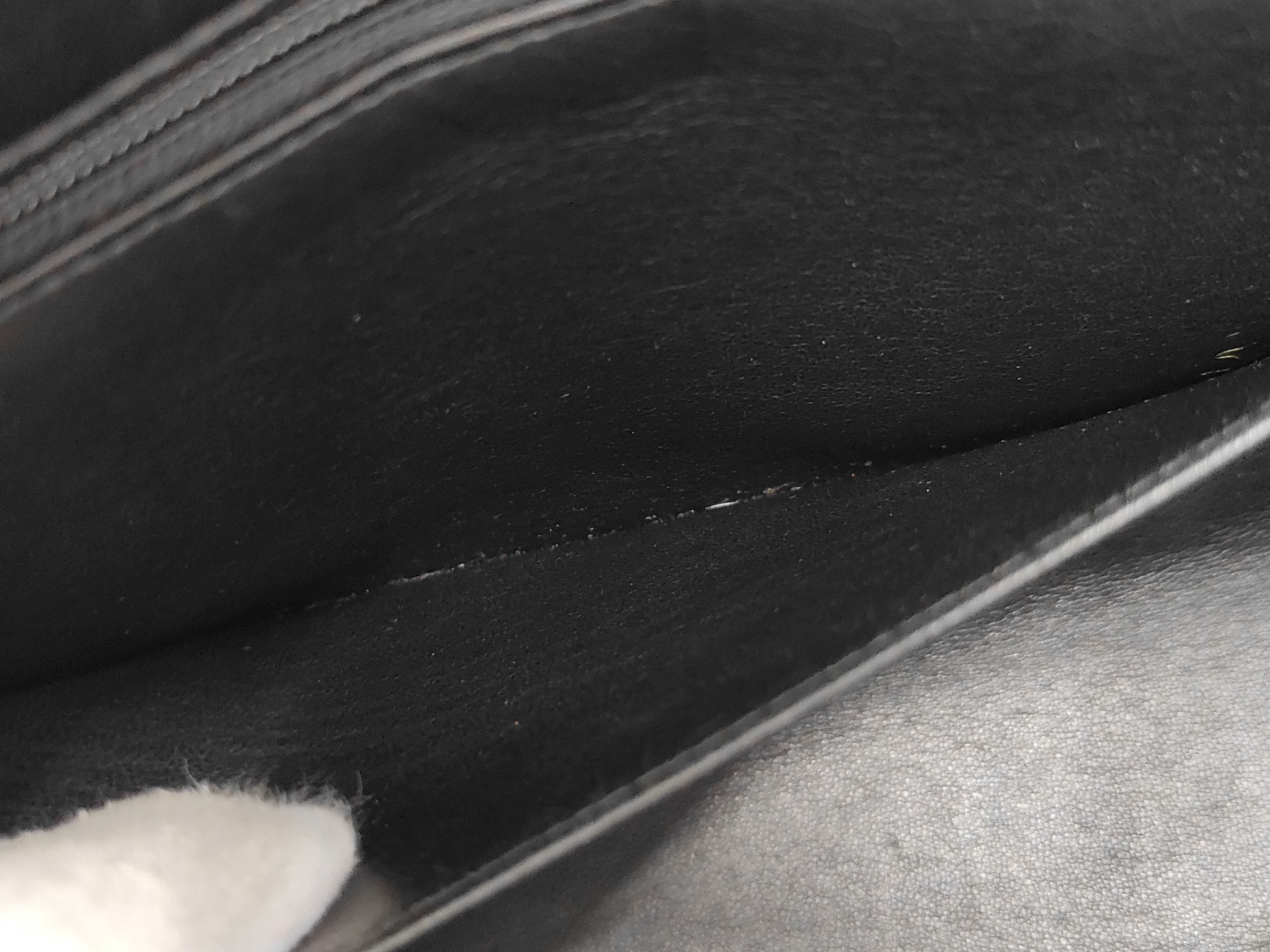Matelassé Turnlock Black Shoulder Bag — view 11