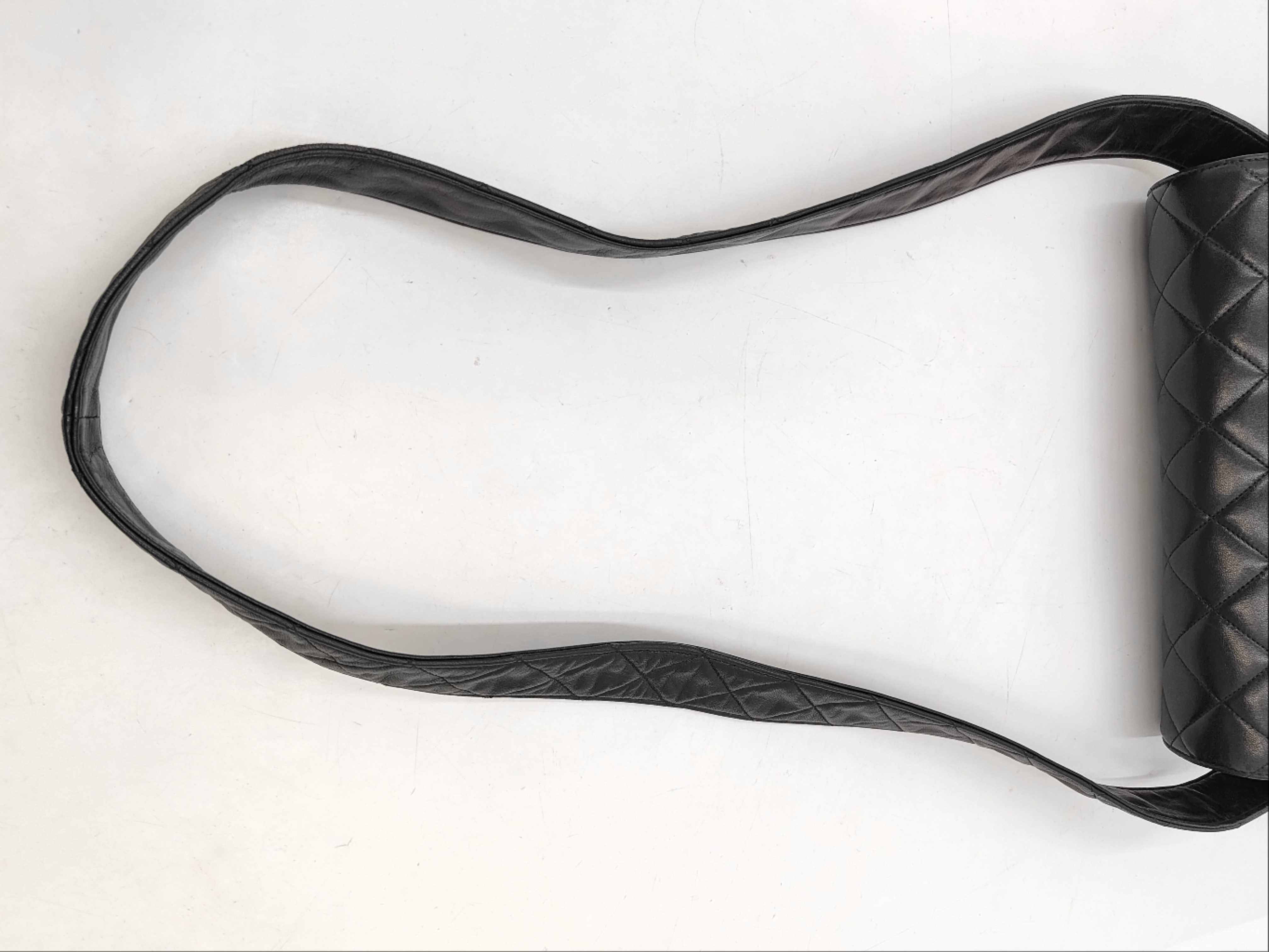 Matelassé Turnlock Black Shoulder Bag — view 5
