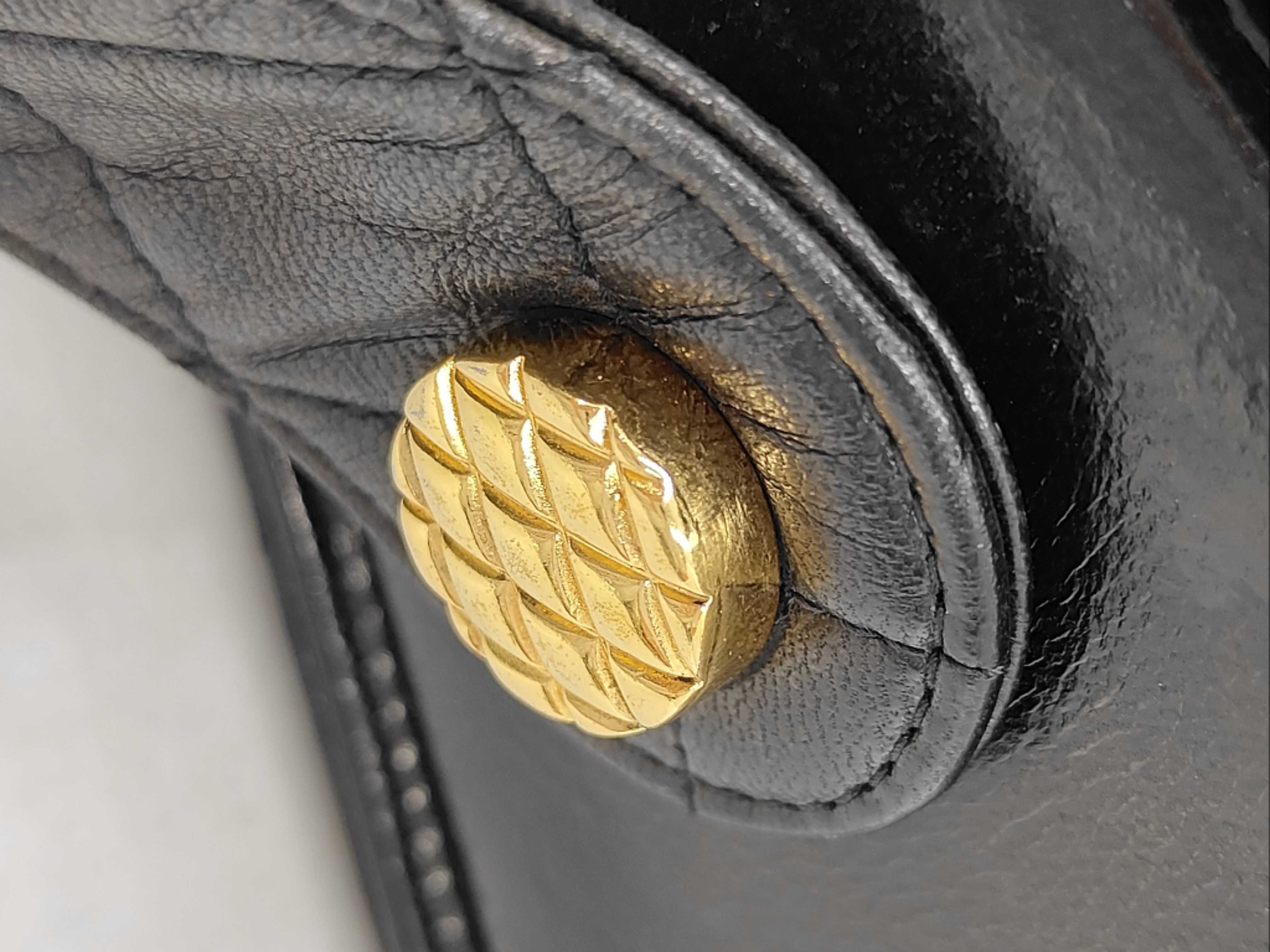 Matelassé Turnlock Black Shoulder Bag — view 7