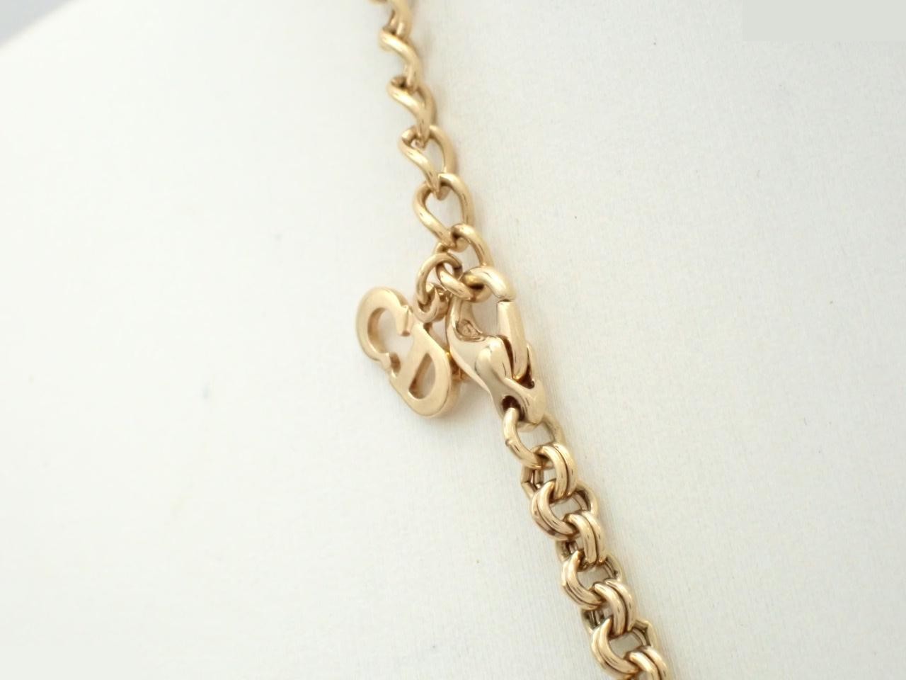 Other lines: Precious metals, necklaces, pendants — view 2