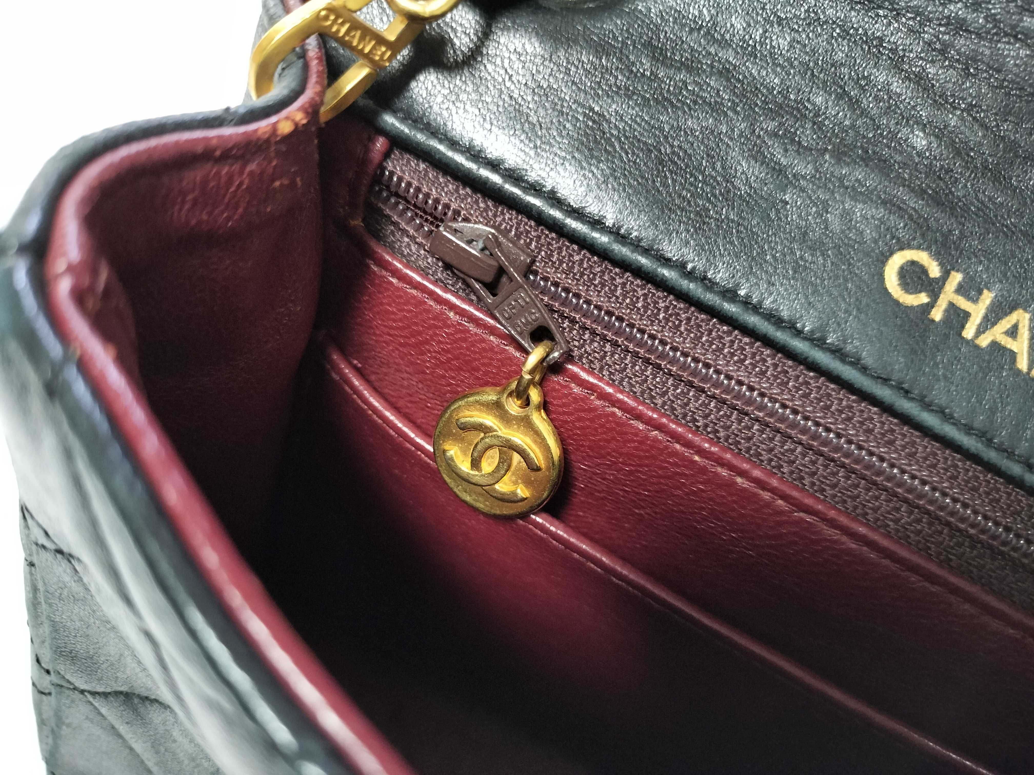 Lambskin Minimato 18 Gold Turnlock Shoulder Bag — view 11