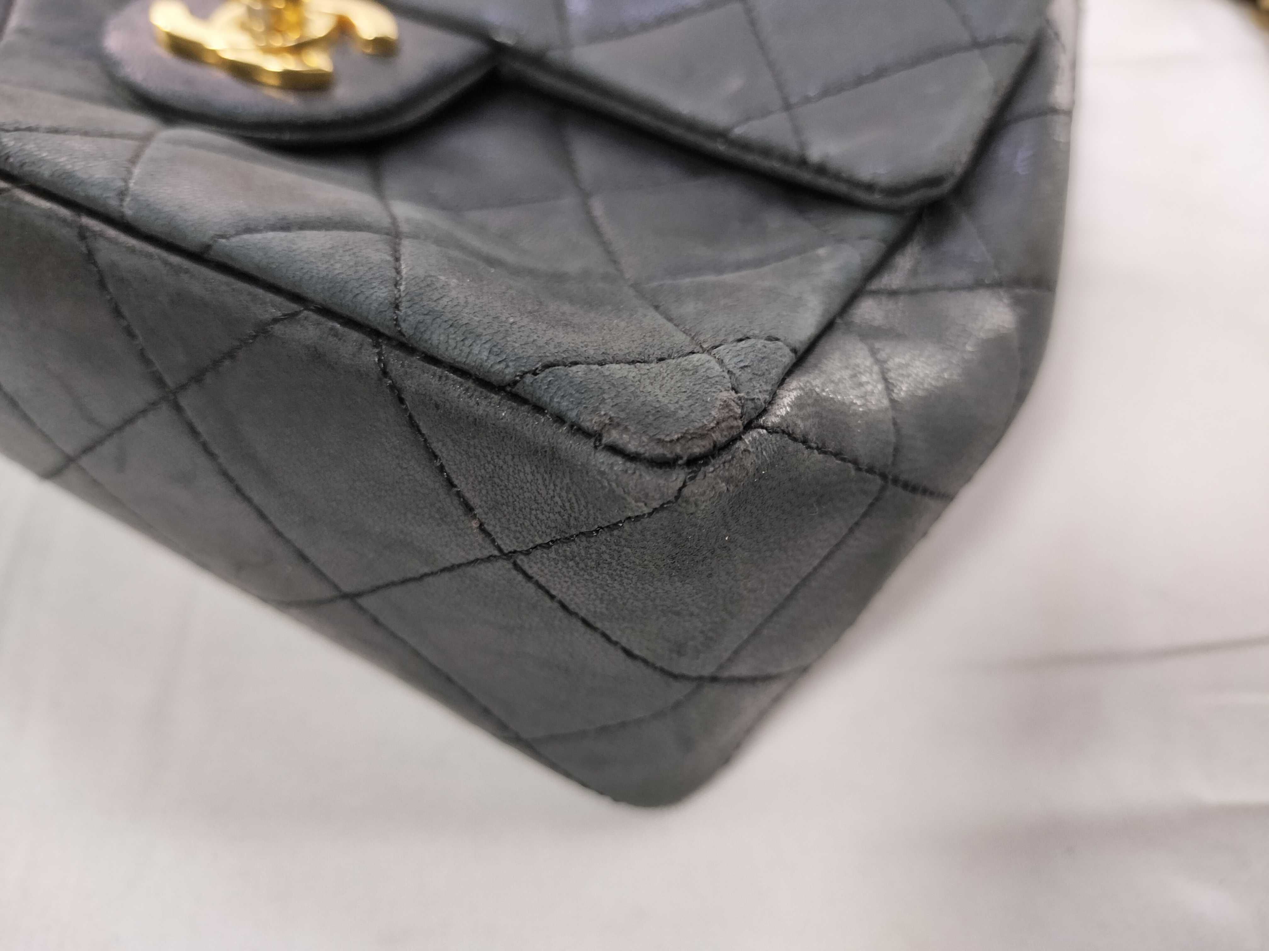 Lambskin Minimato 18 Gold Turnlock Shoulder Bag — view 5