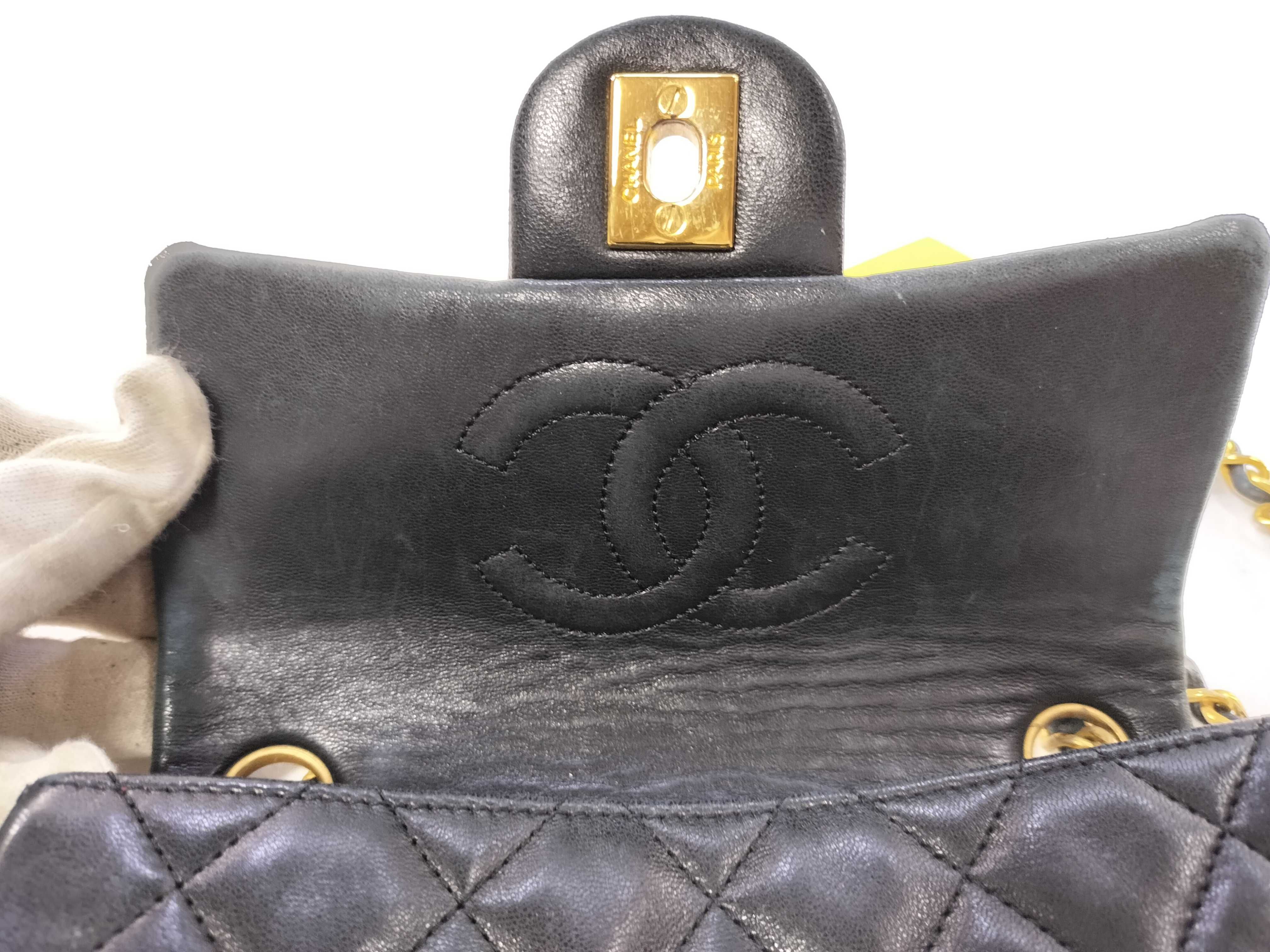 Lambskin Minimato 18 Gold Turnlock Shoulder Bag — view 7