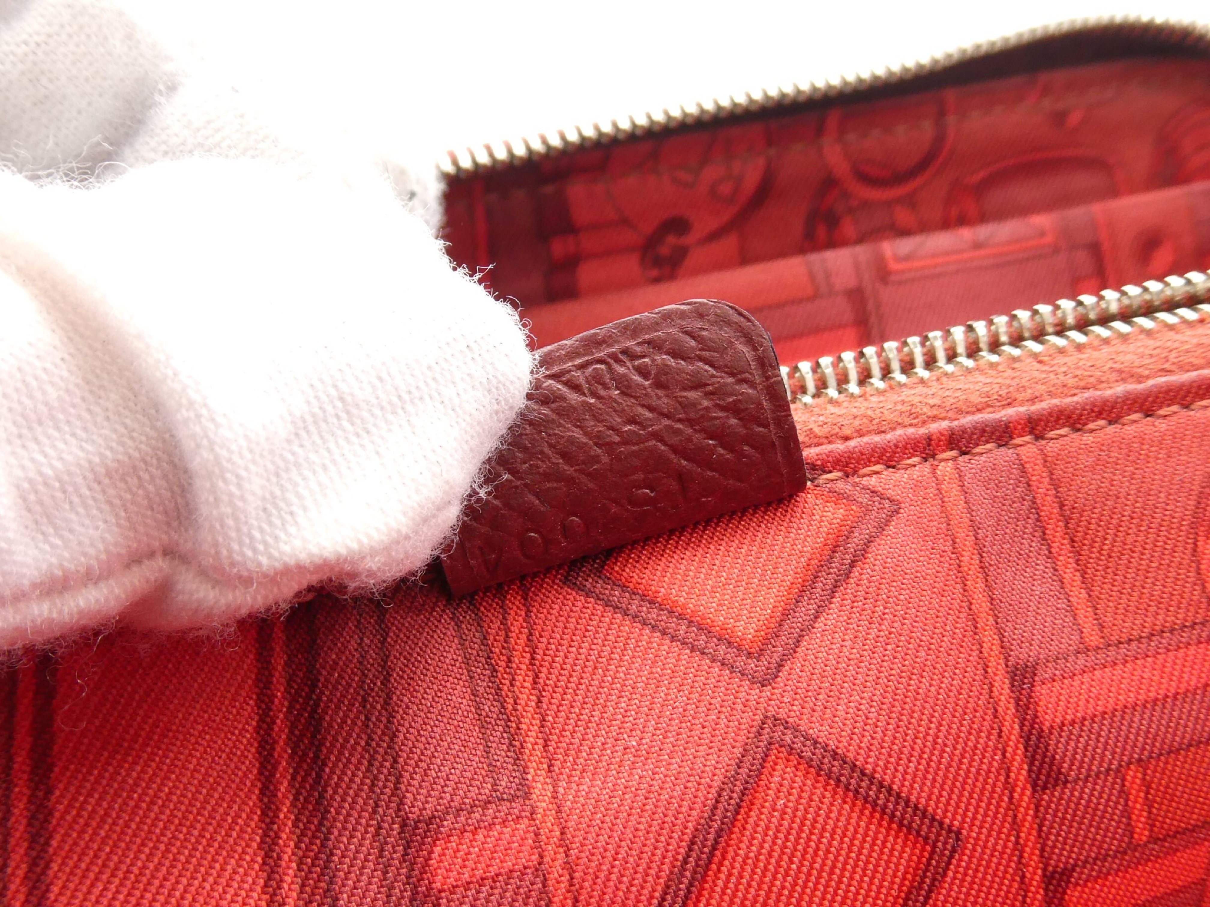 Azap Long Silk In T-stamped wallet — view 10