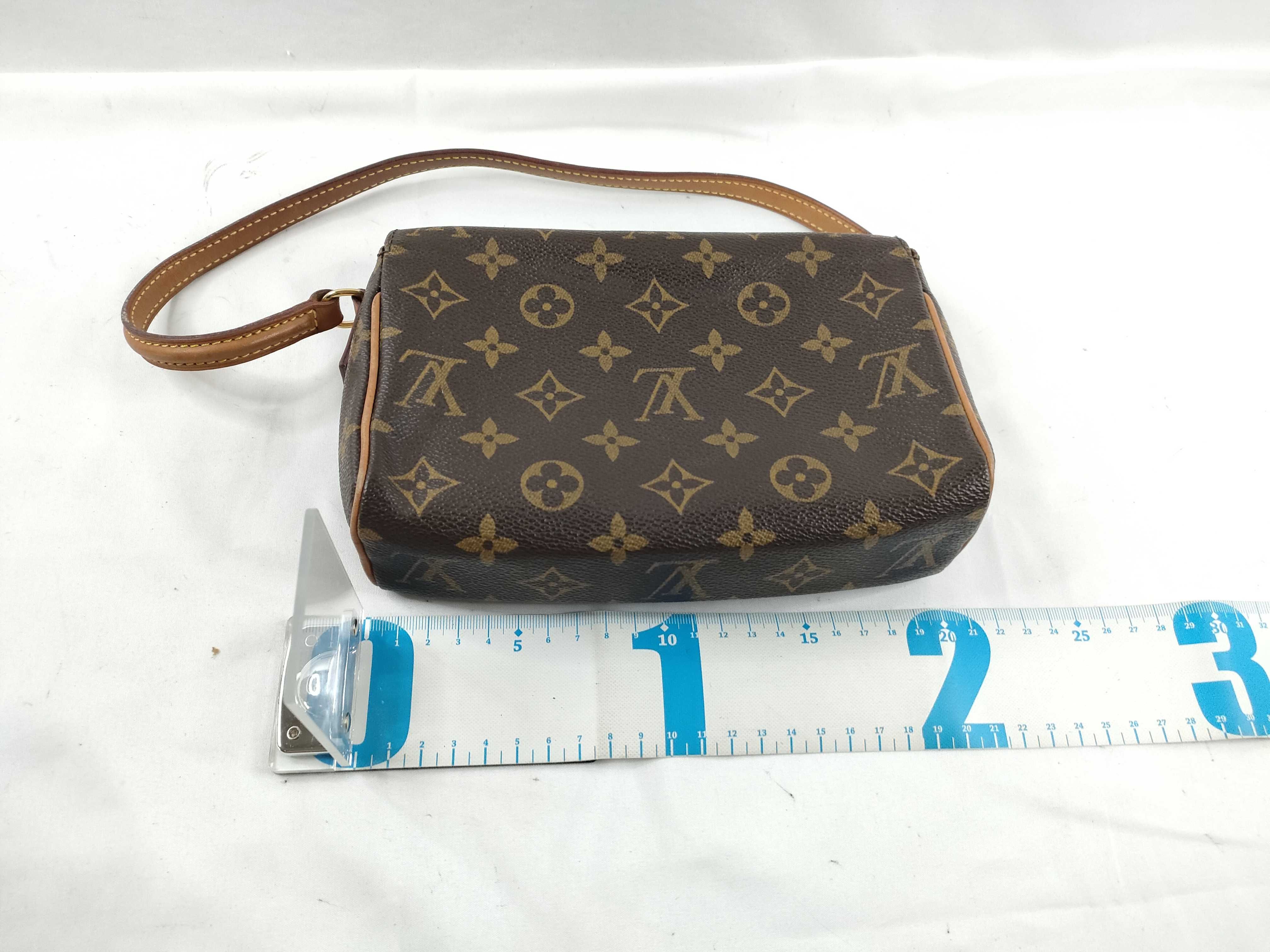 Monogram HK-M51900 Monogram Recital Handbag — view 2