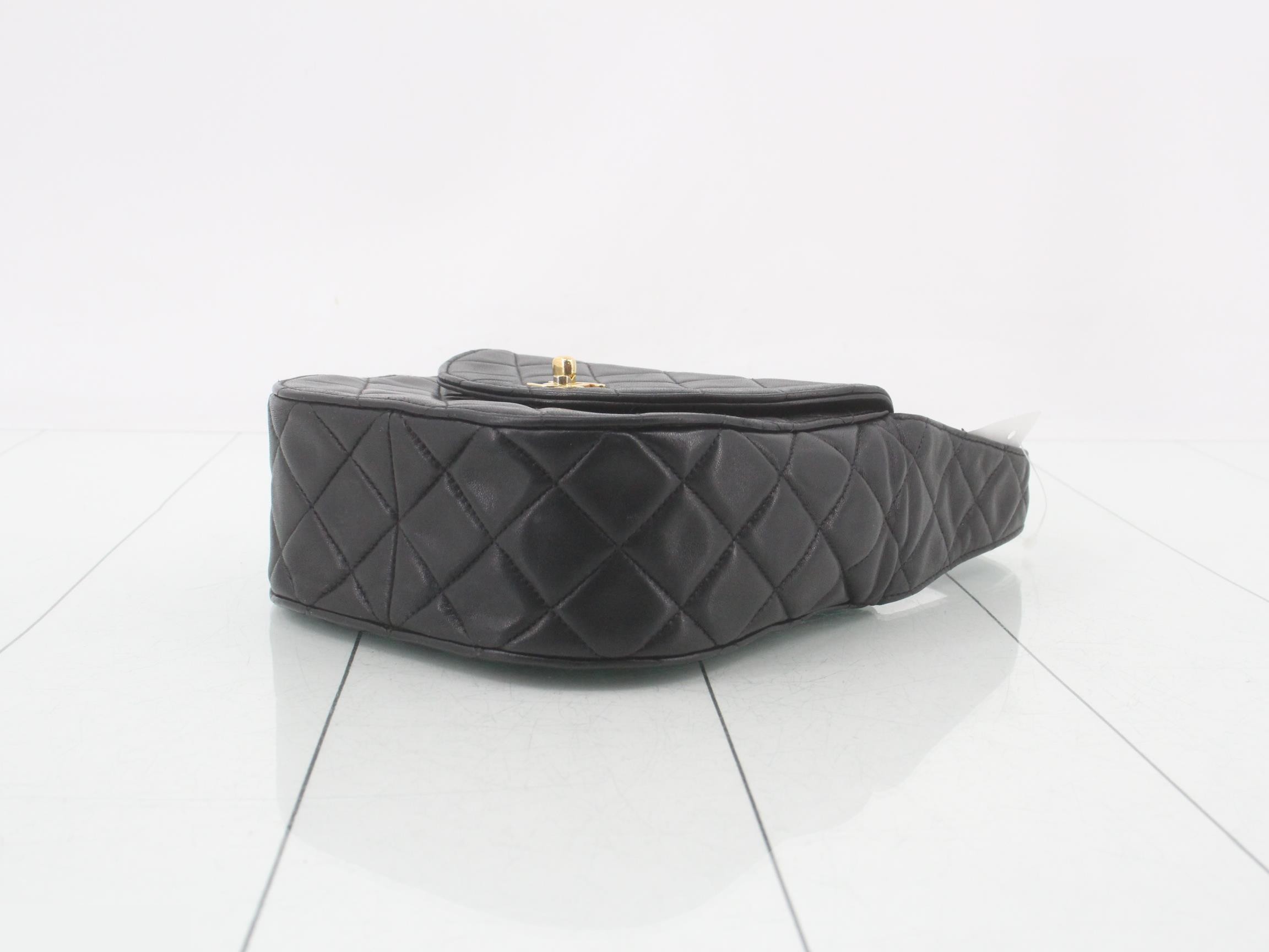 Matelassé Leather One-Shoulder Bag — view 6