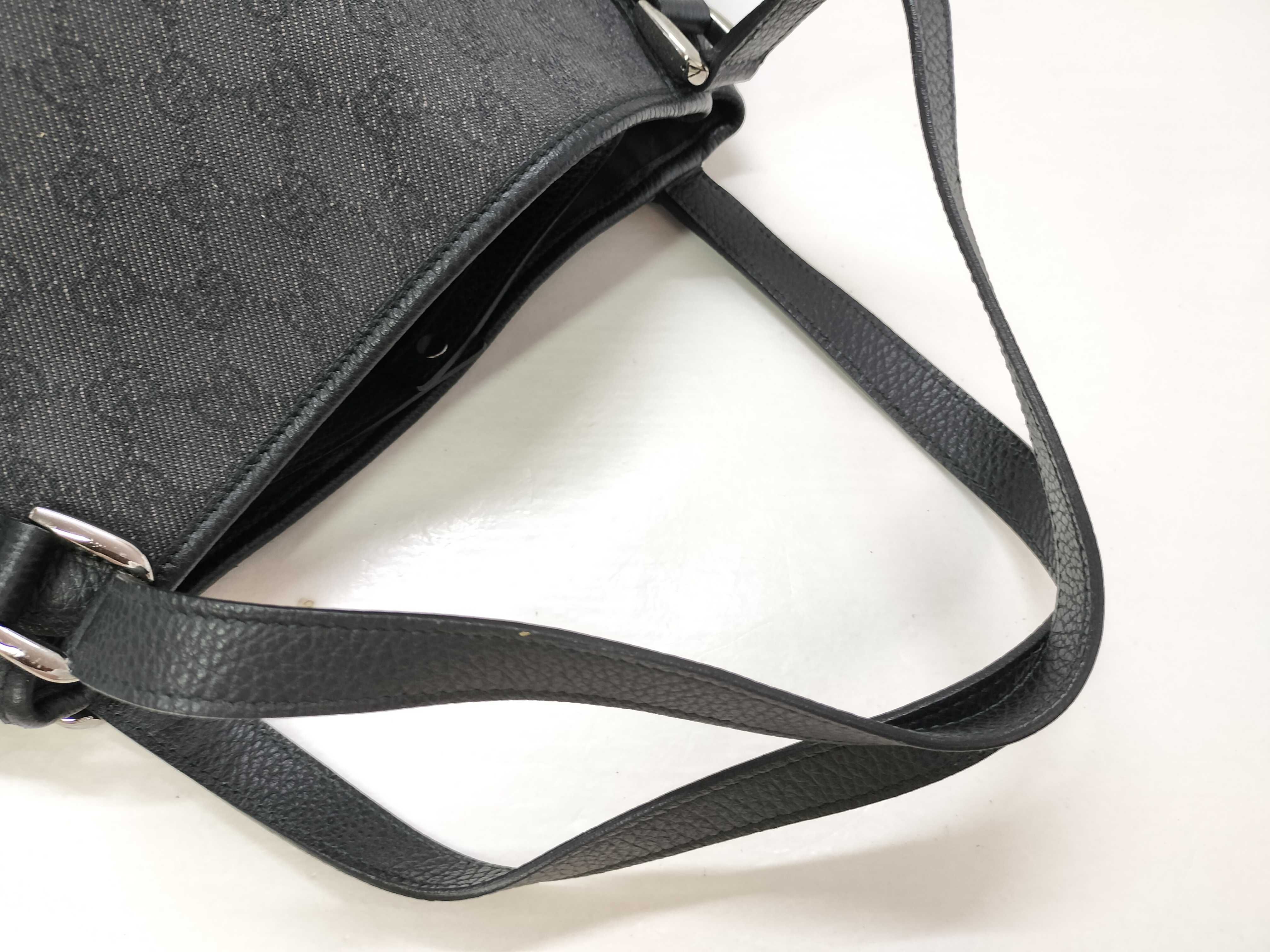GG Canvas Black Canvas GG Monogram Shoulder Bag Tote Bag — view 3
