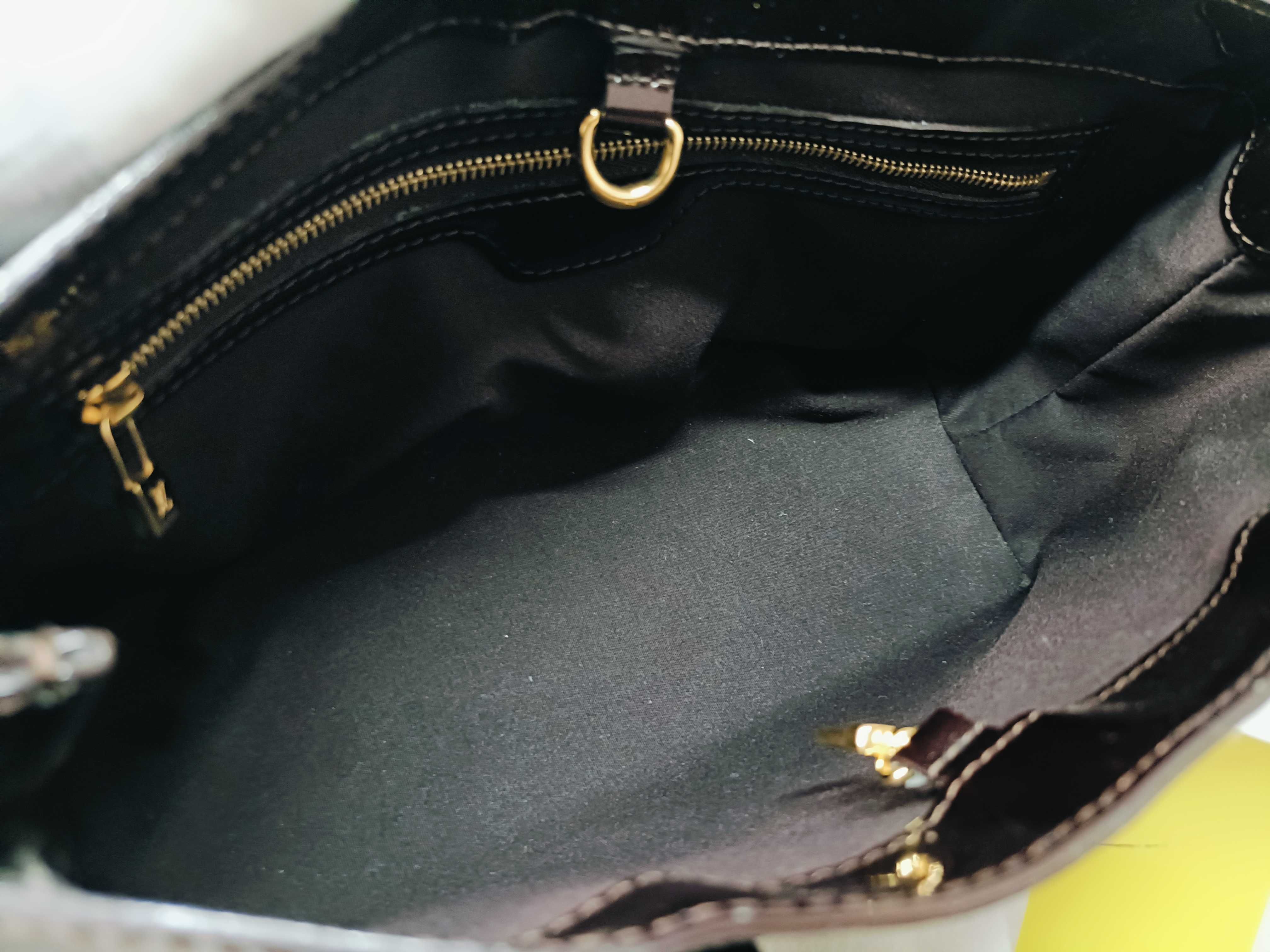 Vernis M93641 Vernis Wilshire PM Handbag — view 11