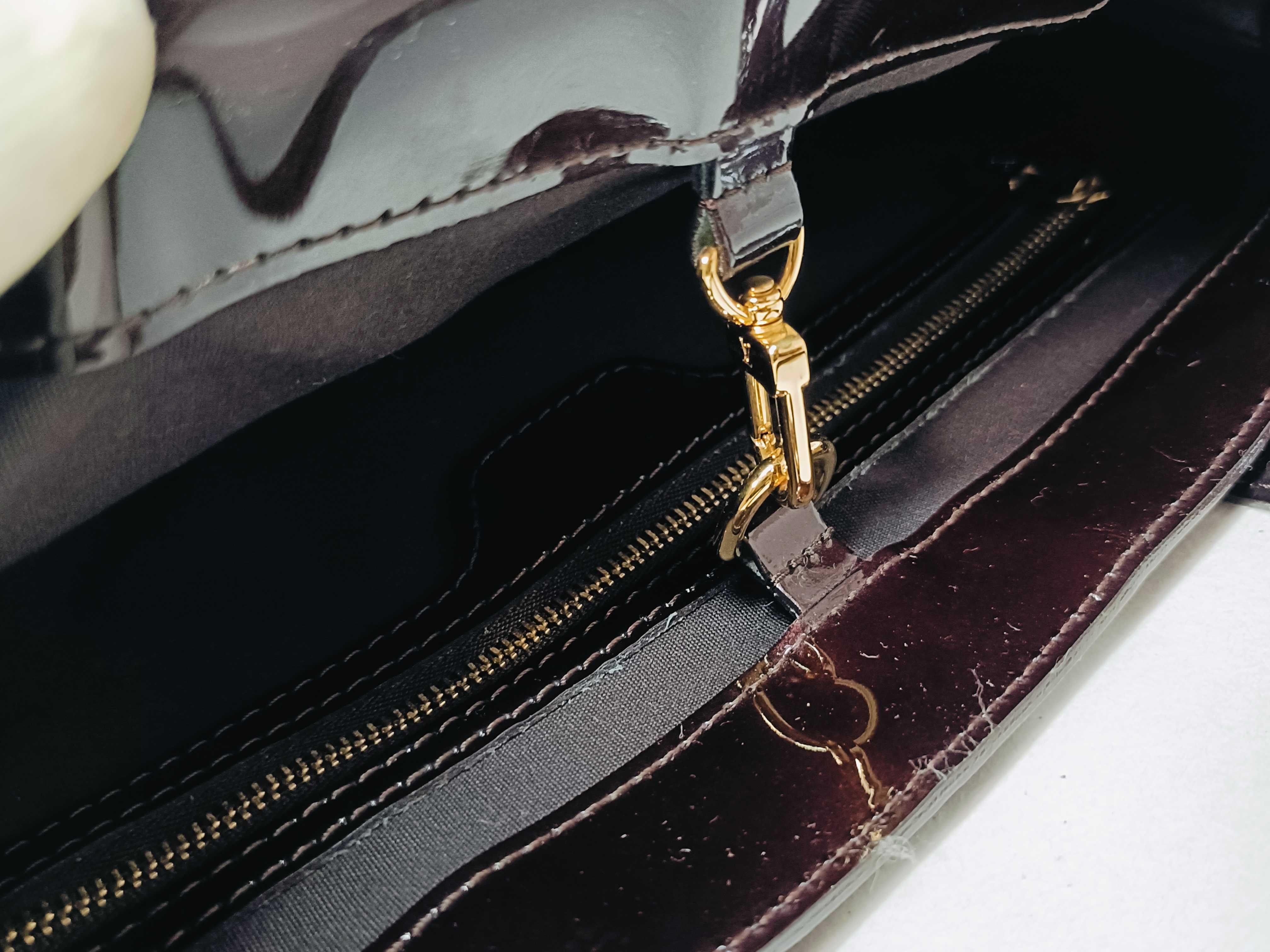 Vernis M93641 Vernis Wilshire PM Handbag — view 9