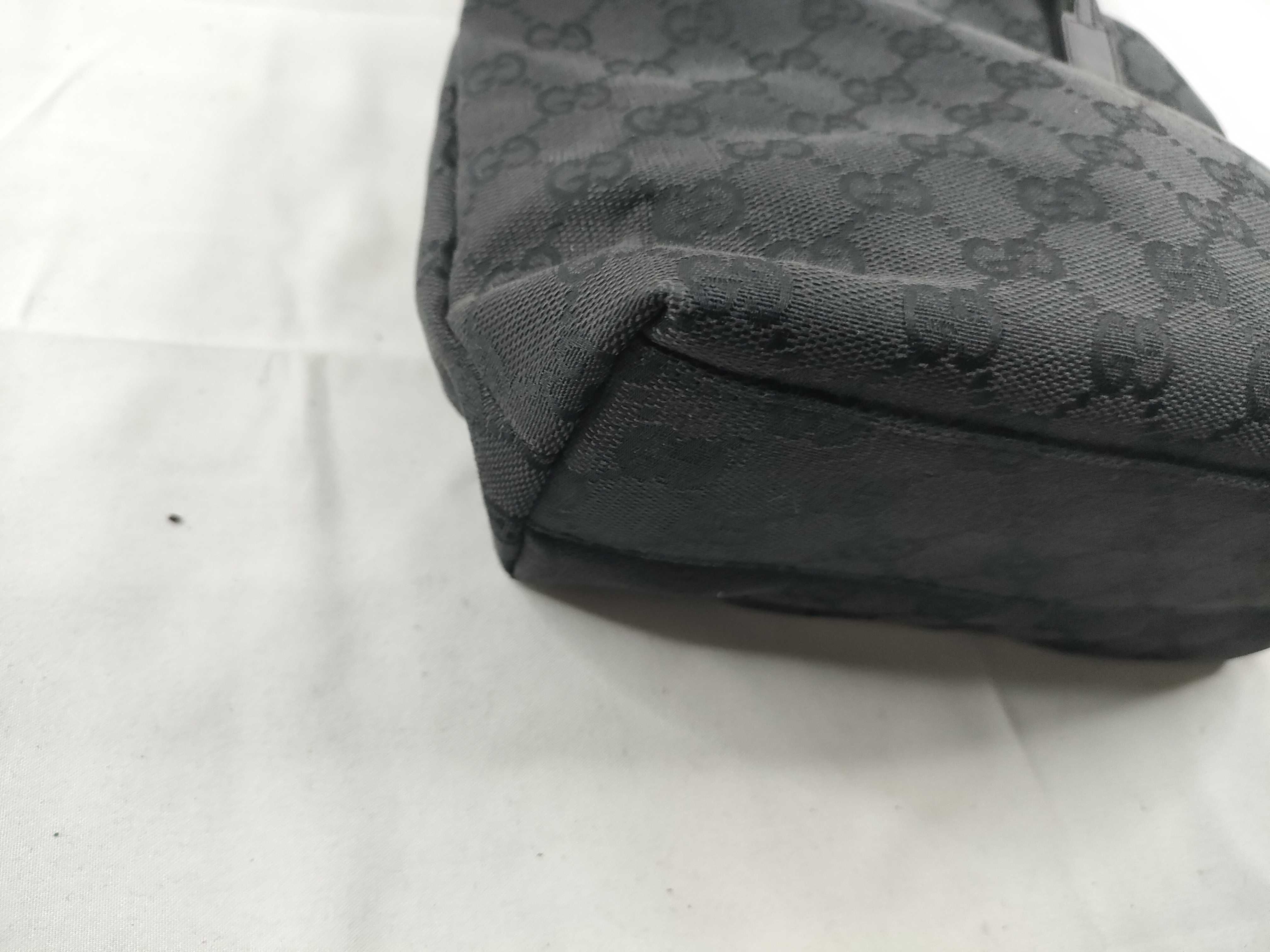 GG Canvas Tote Bag, Gucci Handbag, Tote Bag, GG Canvas Handbag — view 3
