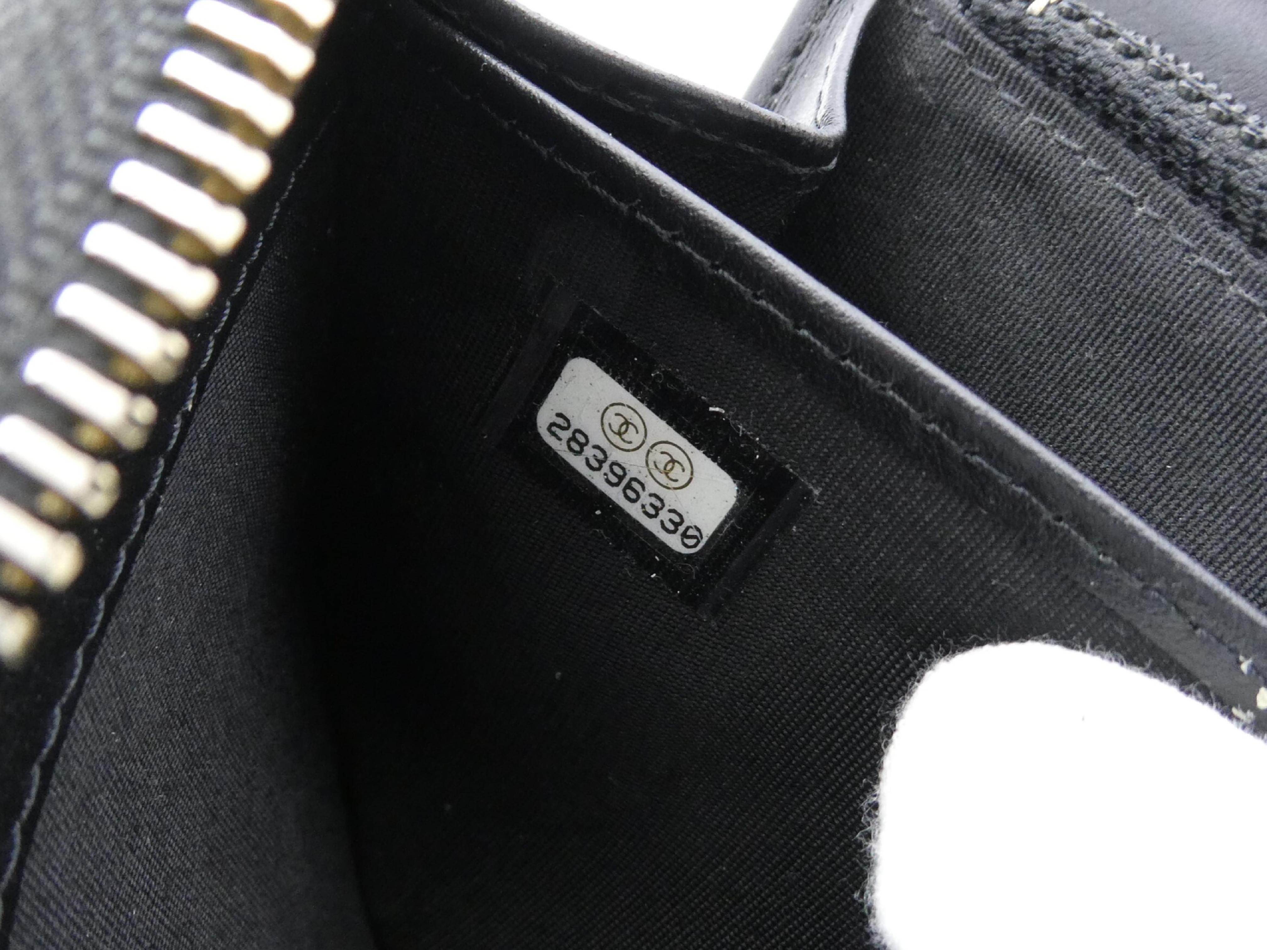 CC Filigree Matelassé Caviar Skin Wallet — view 10