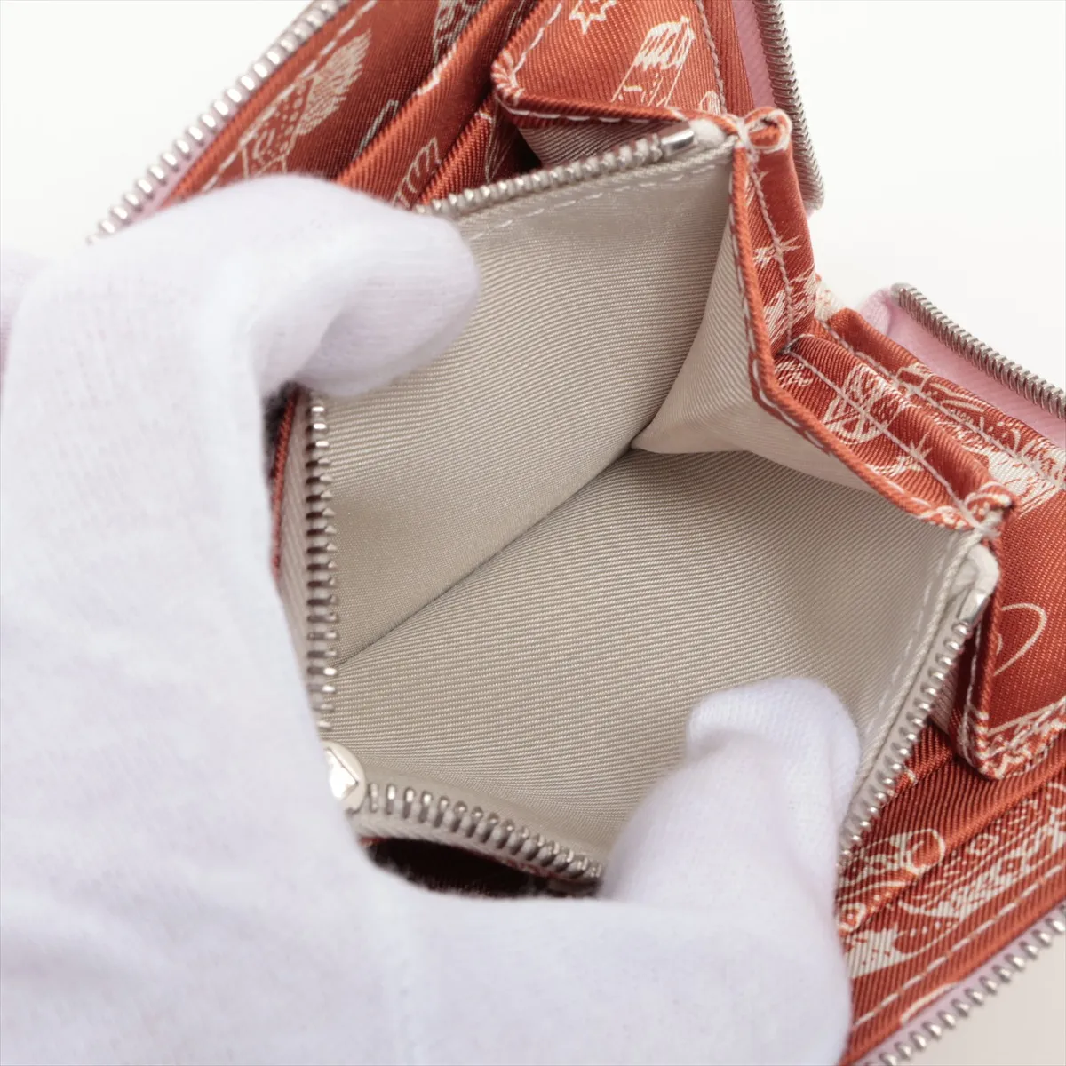 Azap Compact Silk In Evercolor Compact Wallet, Mauve Pale, Silver Hardware, B: 2023 — view 8