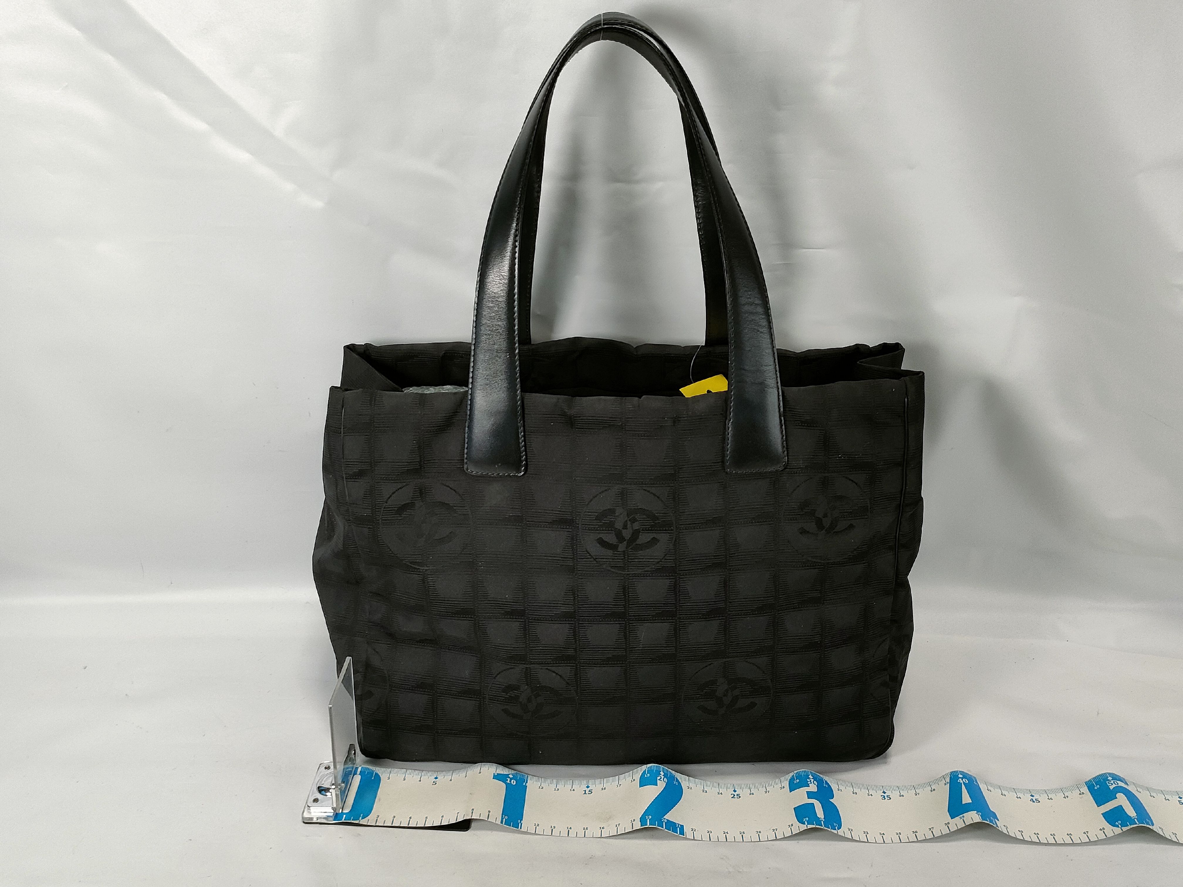 New Travel Line MM Gold Hardware Tote Bag (Serial Number 9 series, no "G") — view 2