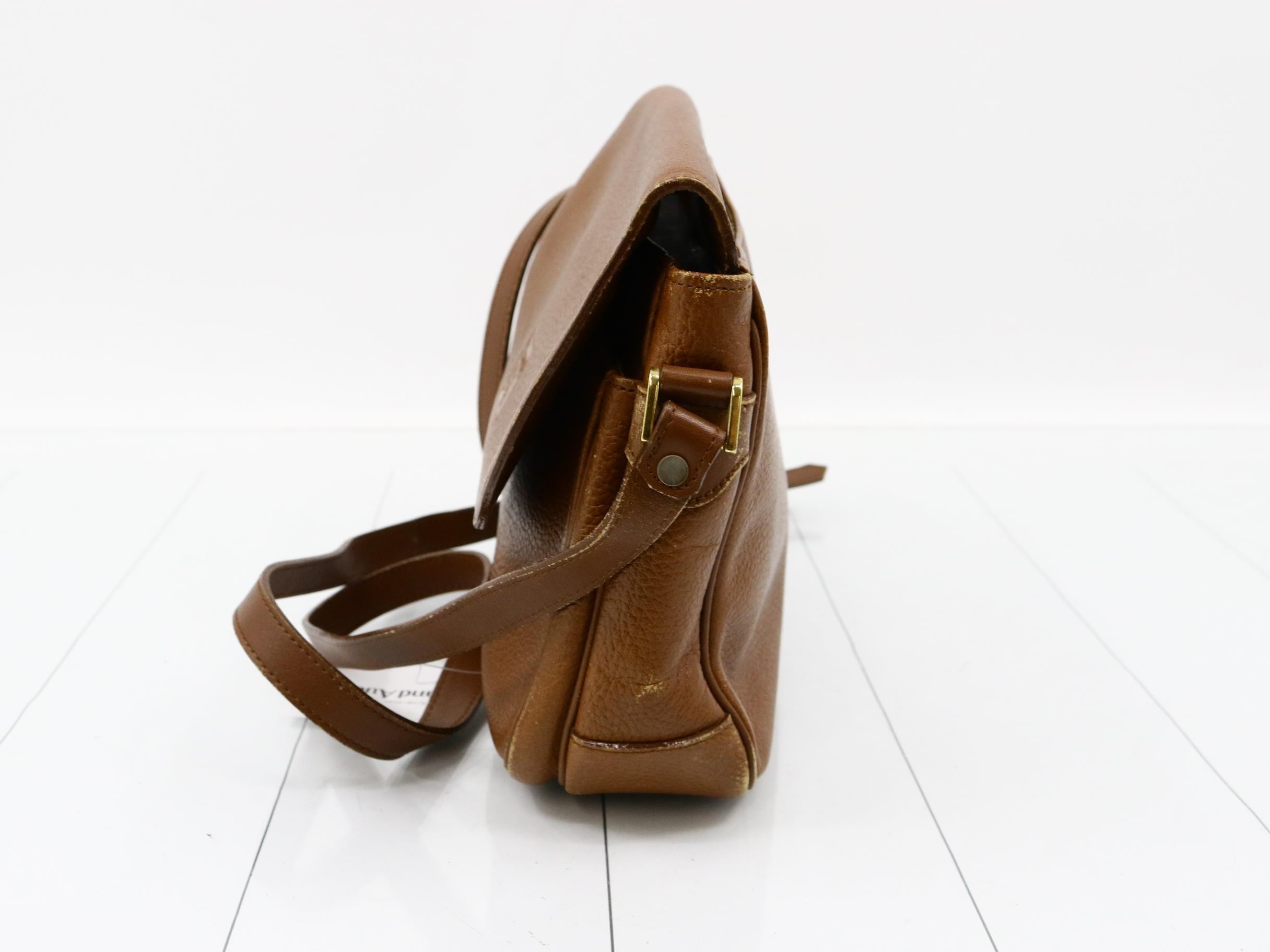 shoulder bag — view 3
