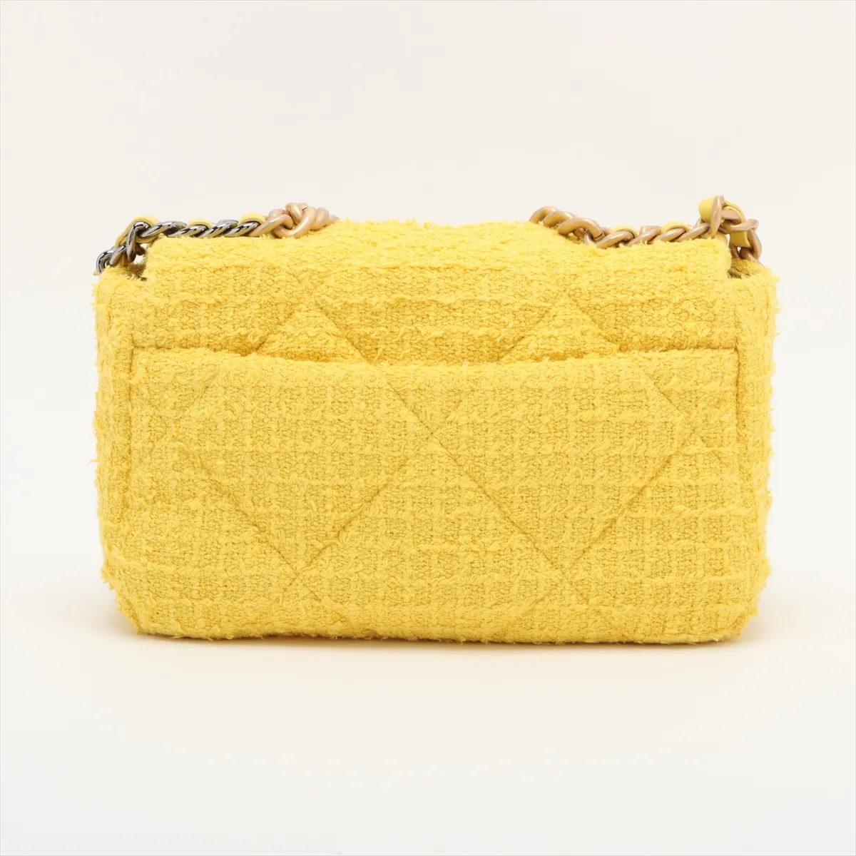 19 Tweed Chain Shoulder Bag Yellow Gold x Silver Hardware H77GP047 Random Plate AS1160 — view 2