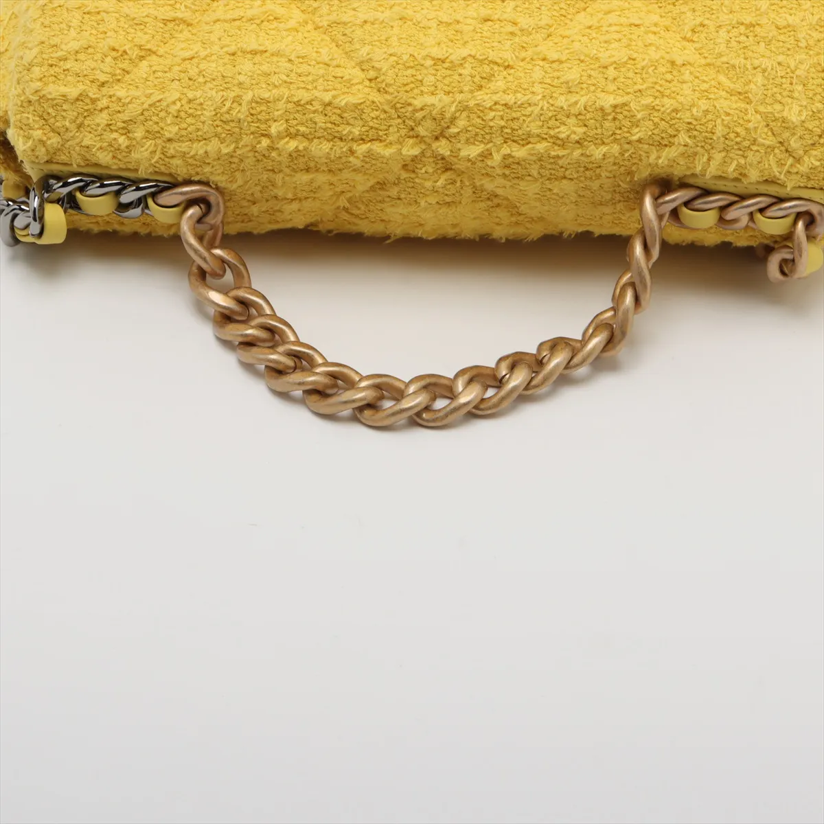 19 Tweed Chain Shoulder Bag Yellow Gold x Silver Hardware H77GP047 Random Plate AS1160 — view 5