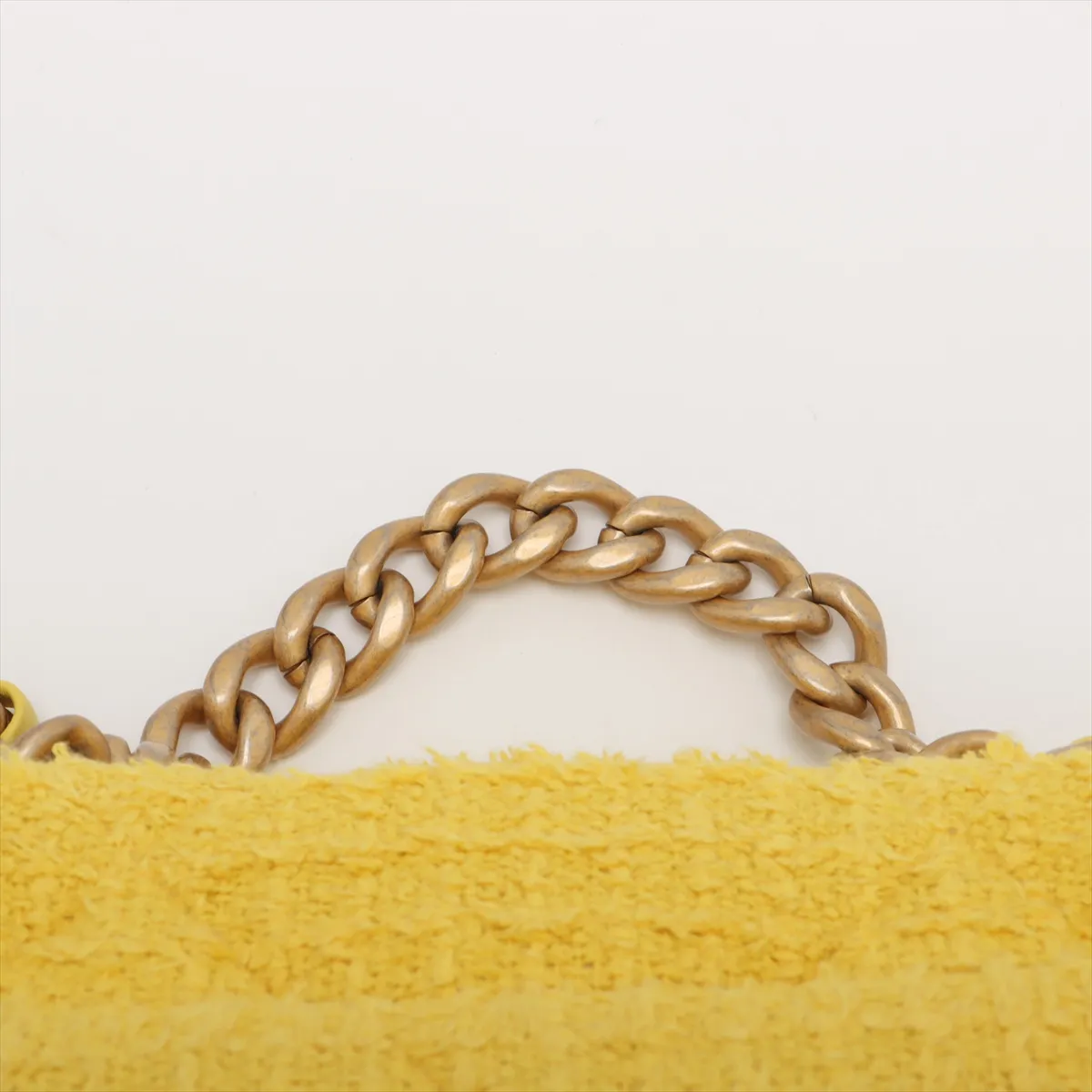 19 Tweed Chain Shoulder Bag Yellow Gold x Silver Hardware H77GP047 Random Plate AS1160 — view 6