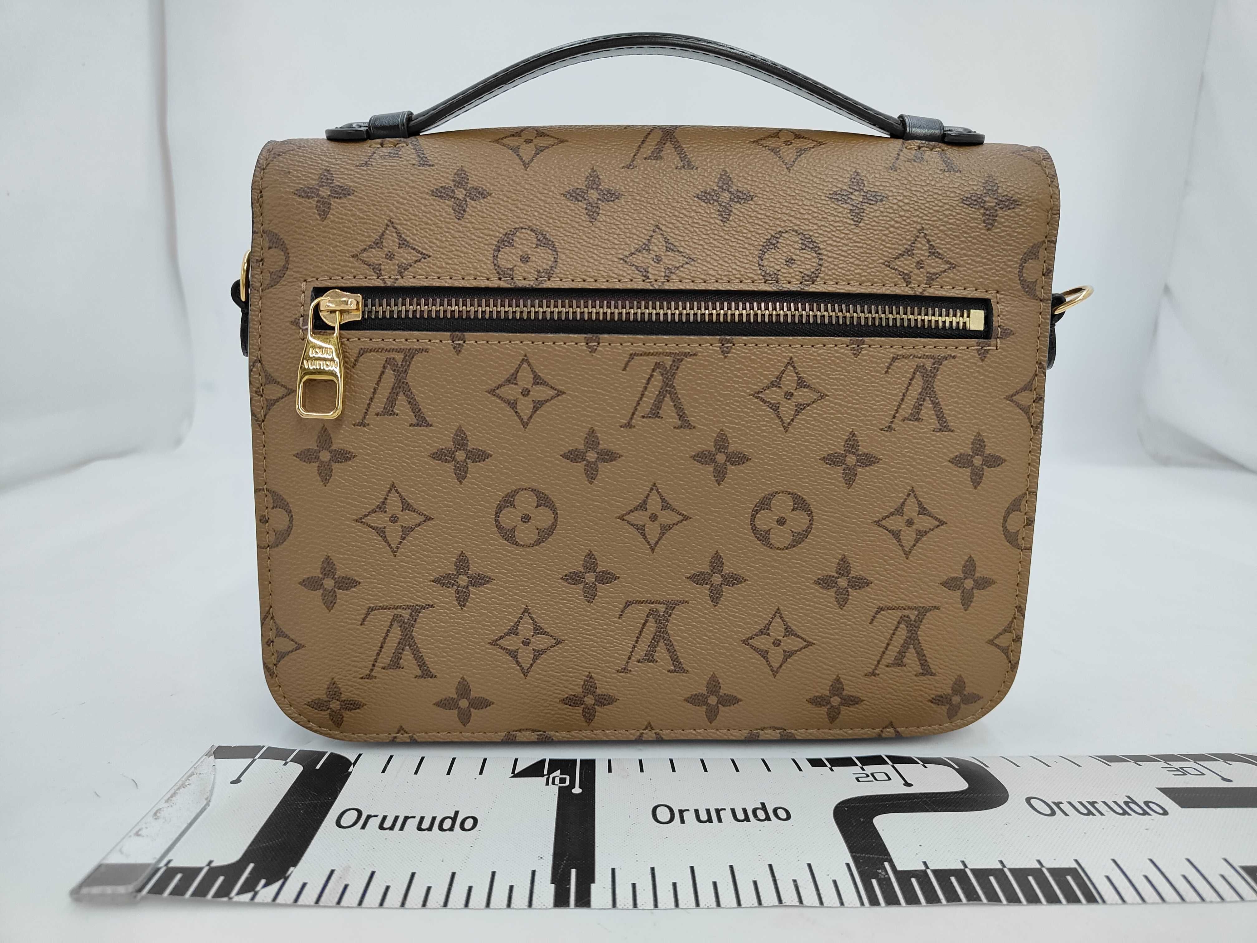 Pochette Metis MM Monogram Reverse M44876 Handbag — view 2