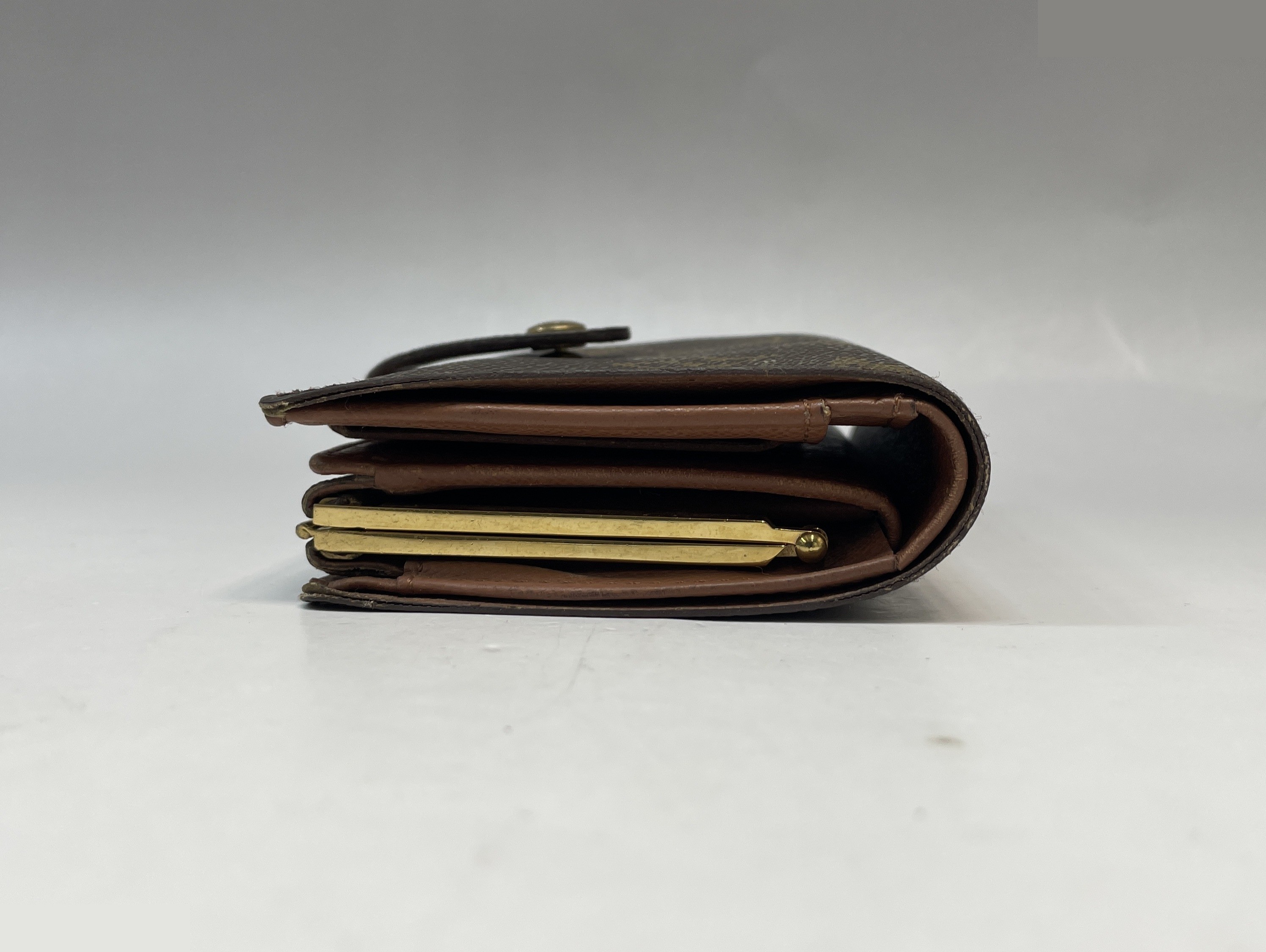 Monogram Portemonnaie Bieviennois coin purse bi-fold wallet — view 3