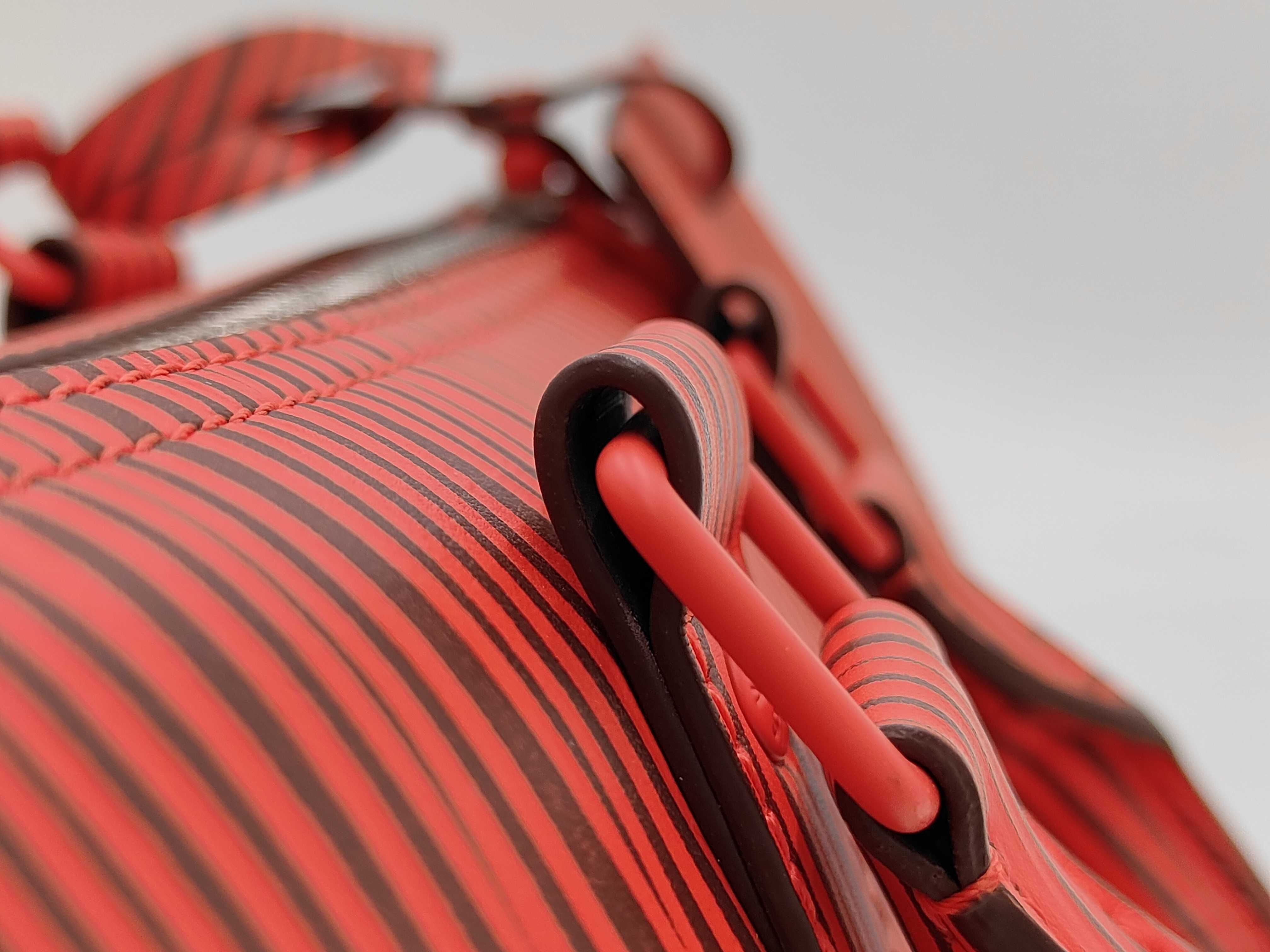 Keepall Bandoulière 25 LV x Park Seo-Bo M11588 Epi RFID Boston Bag — view 5