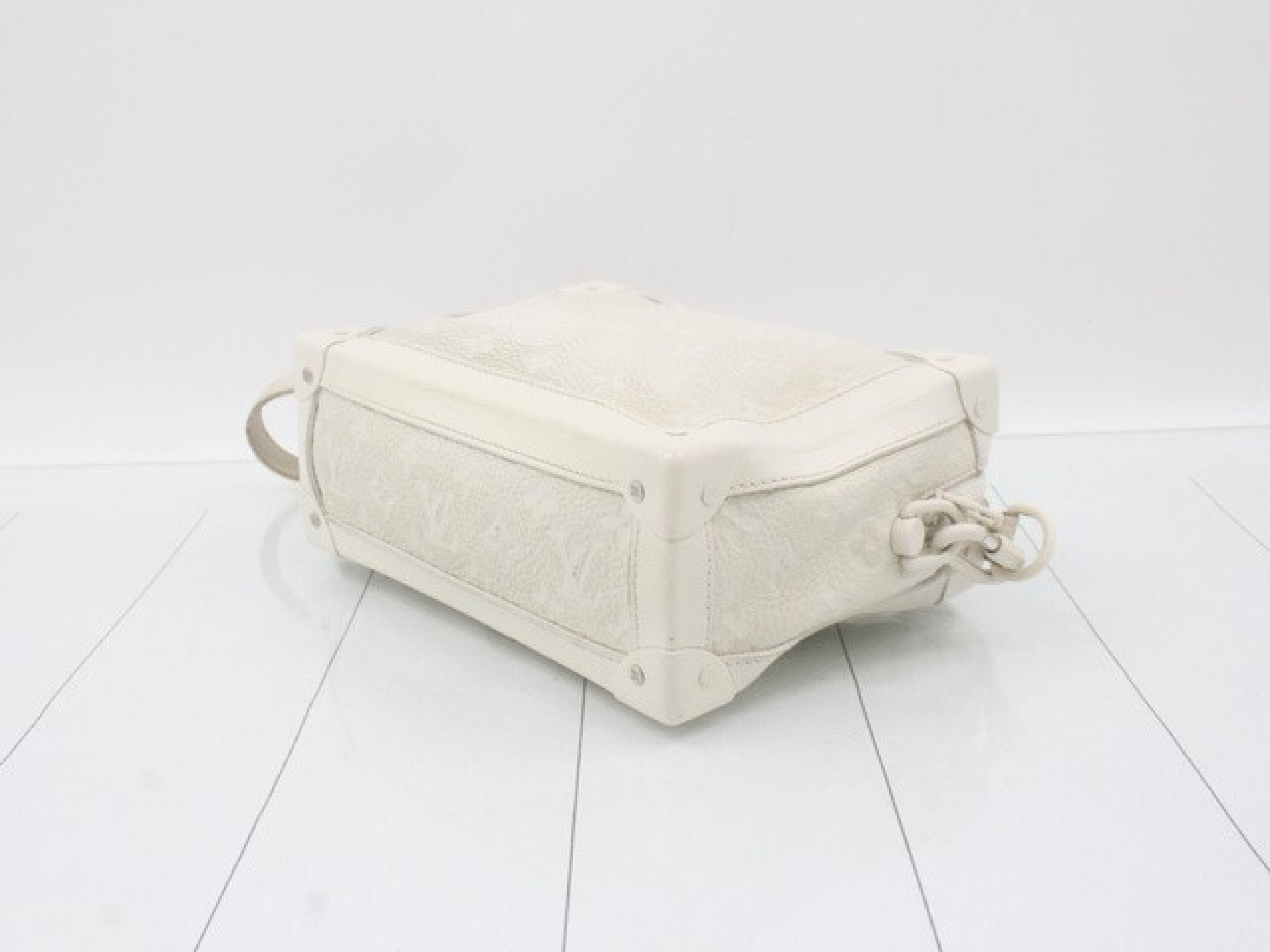 Soft Trunk DU5108 Shoulder Bag — view 4