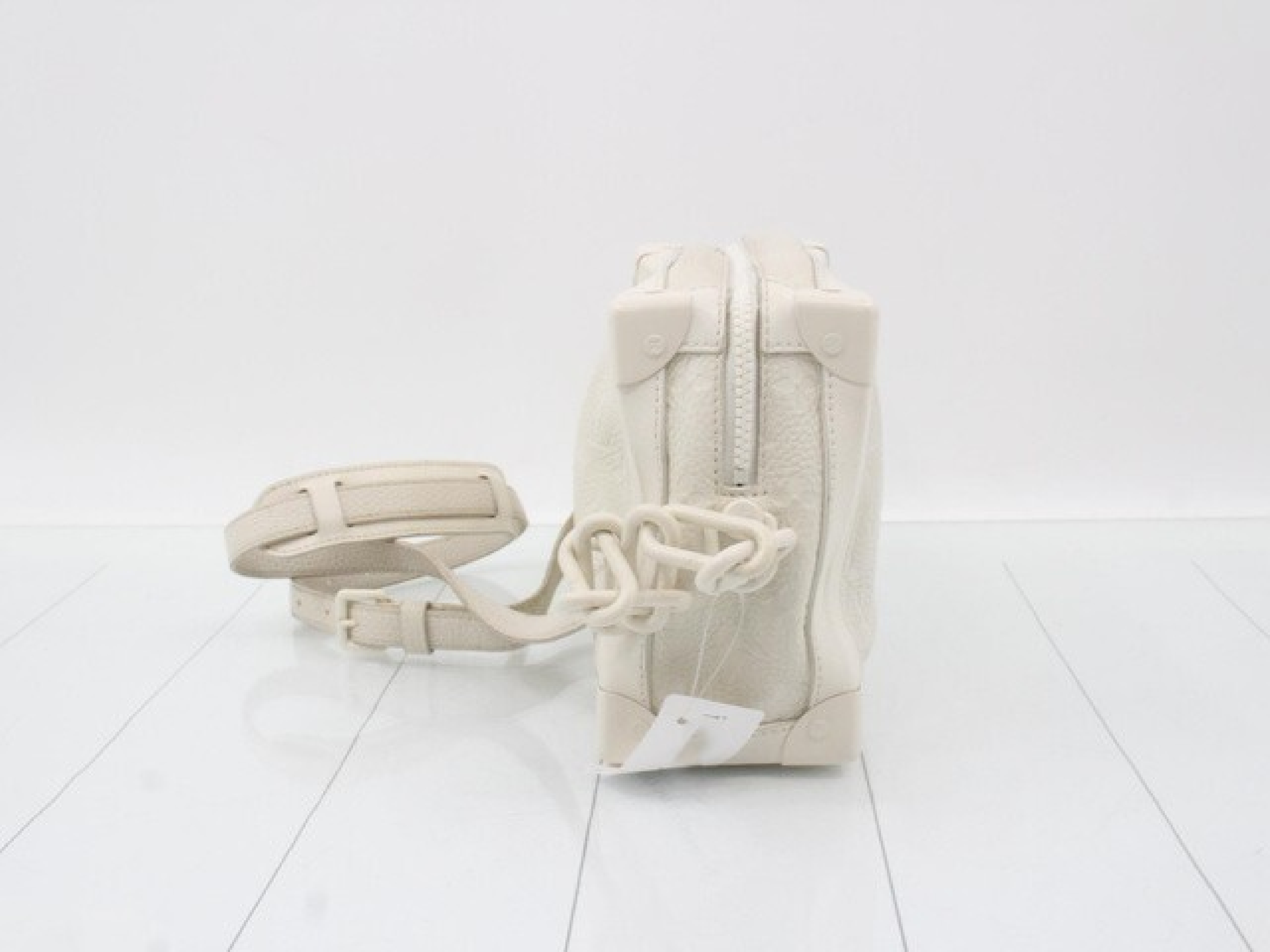 Soft Trunk DU5108 Shoulder Bag — view 5