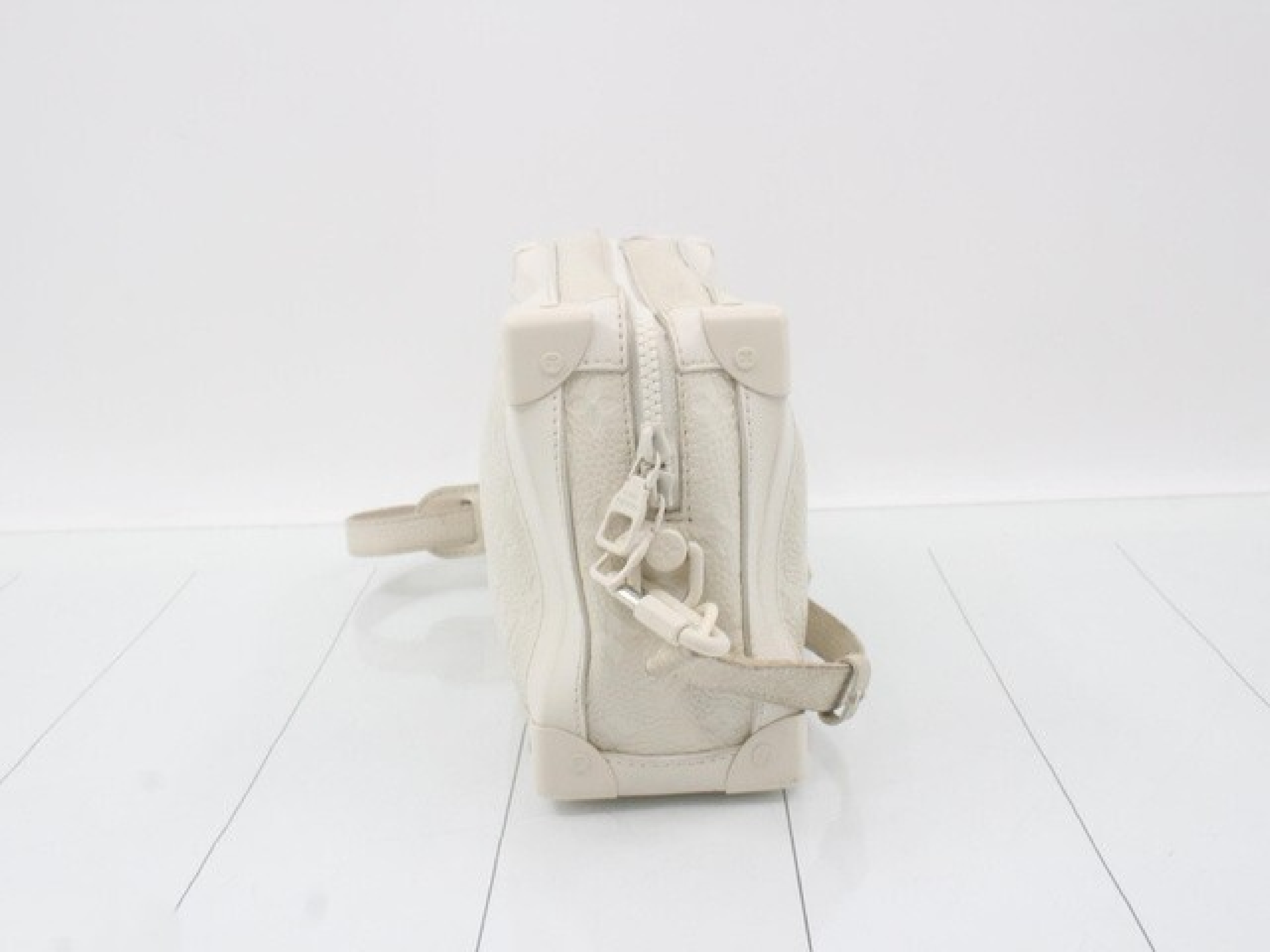 Soft Trunk DU5108 Shoulder Bag — view 6