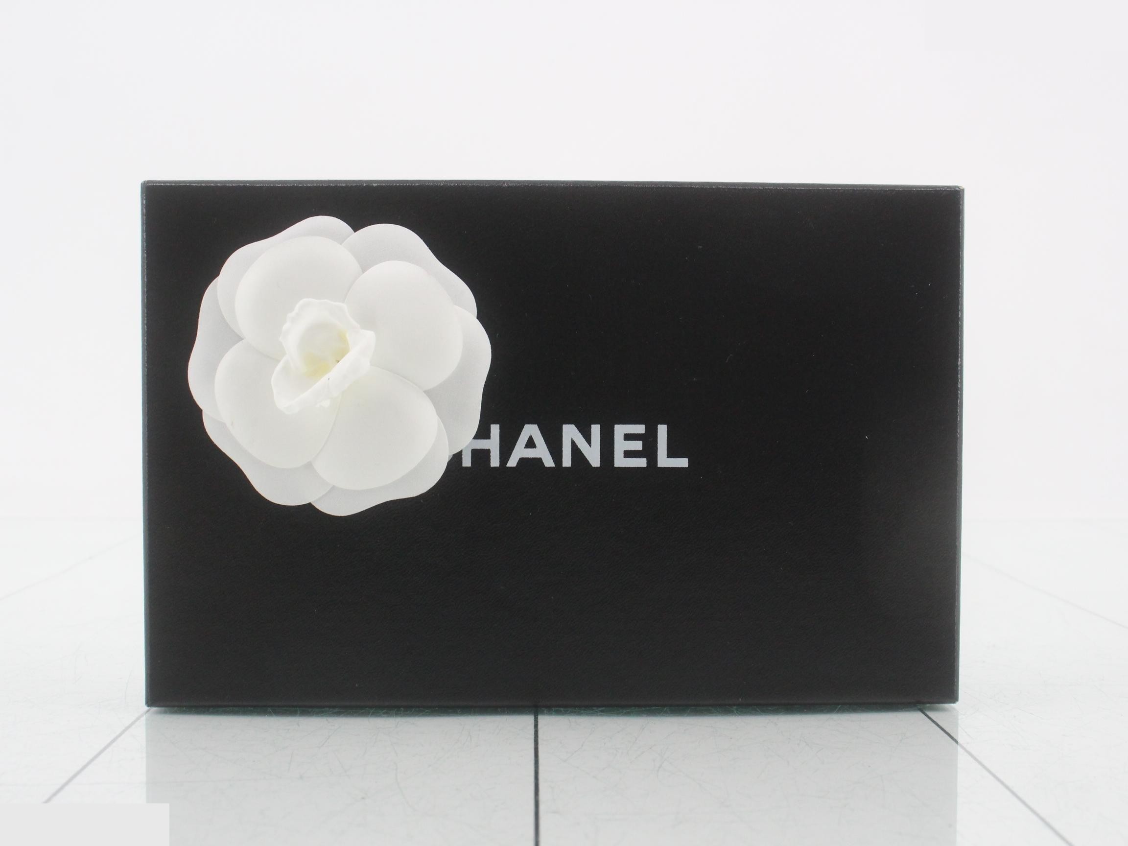 wallet — view 5