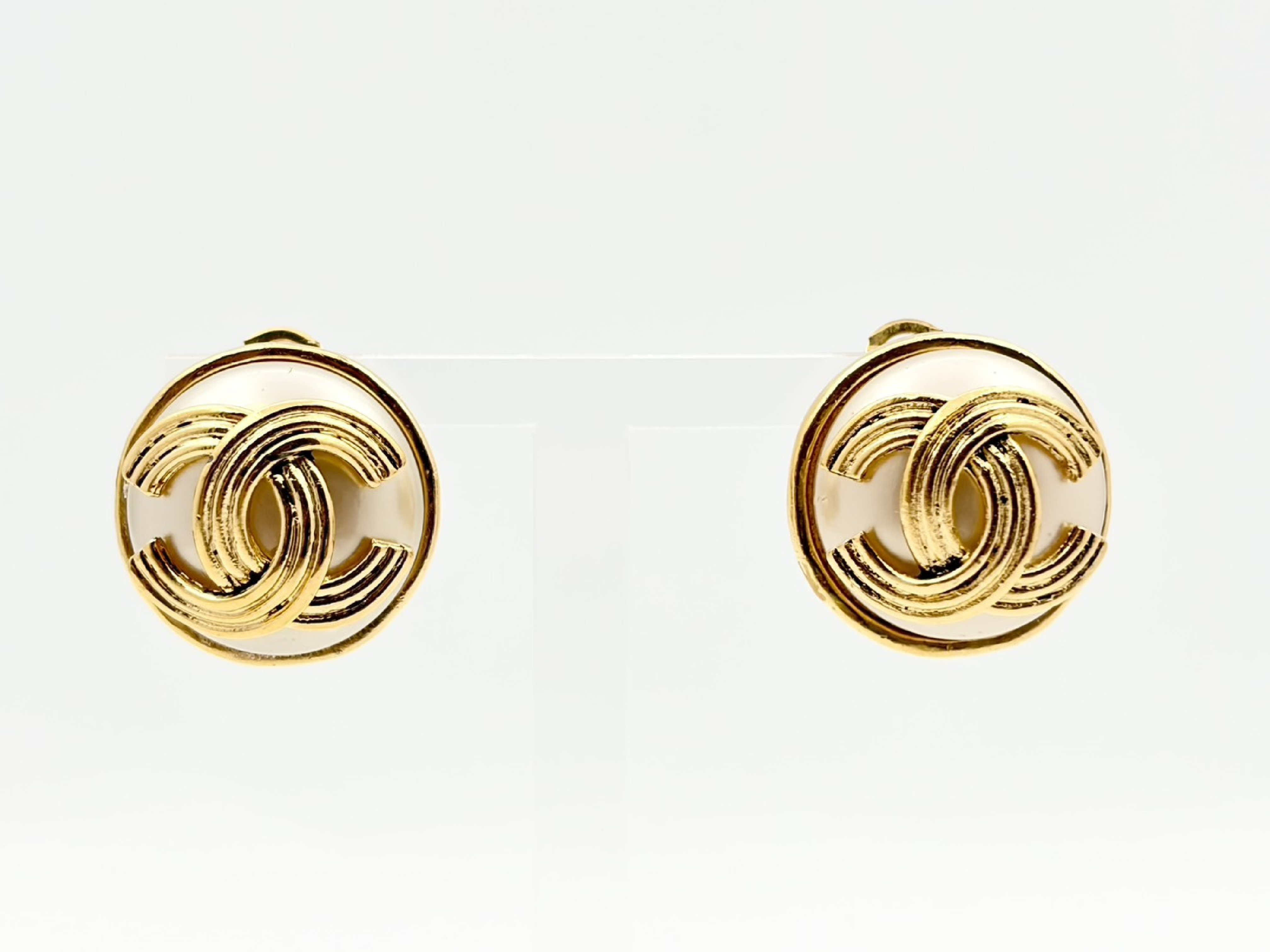 Coco Mark Faux Pearl Round Earrings 94A