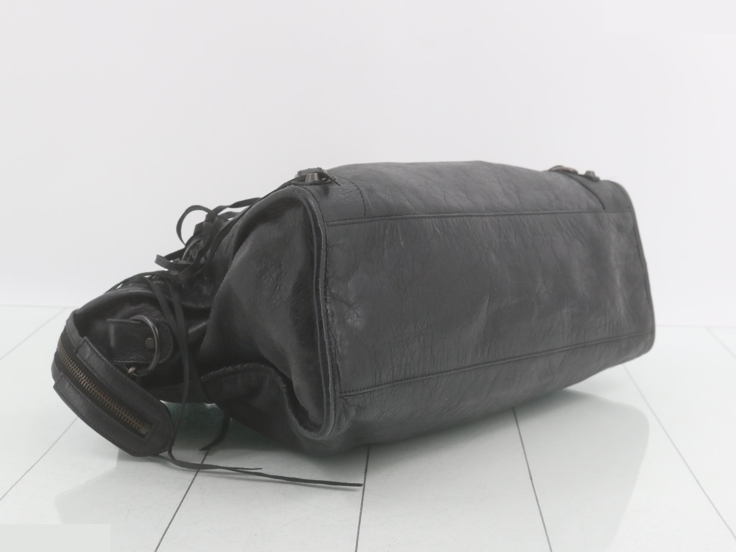 The City Shoulder Bag Tote 2-Way — view 5