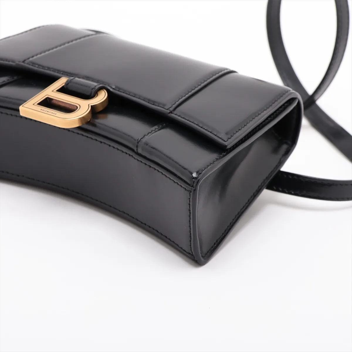 Hourglass Leather Body Bag, Black 610460 — view 3