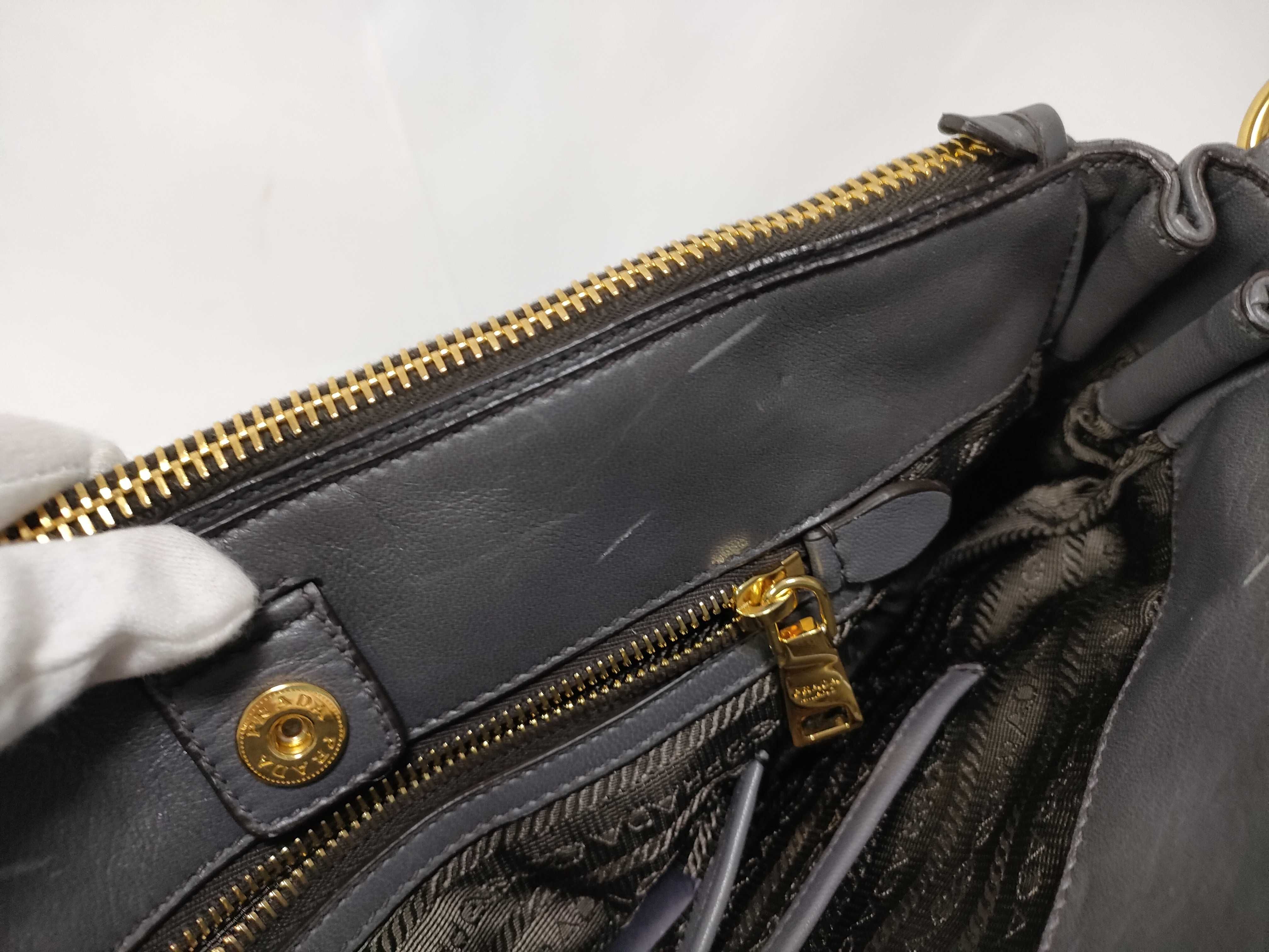 Leather Grey Nappa Gaufre 2-Way Handbag with Stitching Tag — view 14