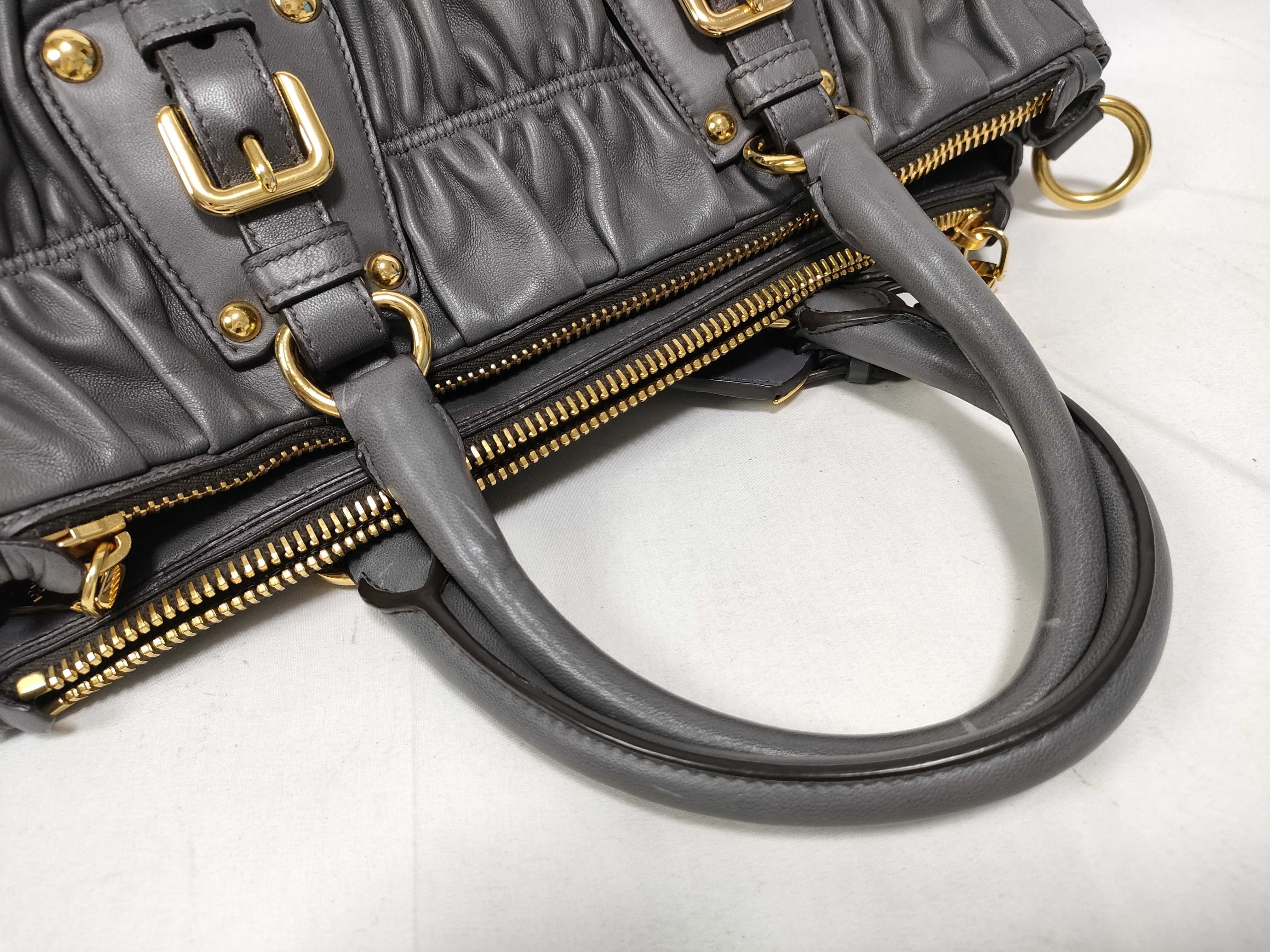 Leather Grey Nappa Gaufre 2-Way Handbag with Stitching Tag — view 10
