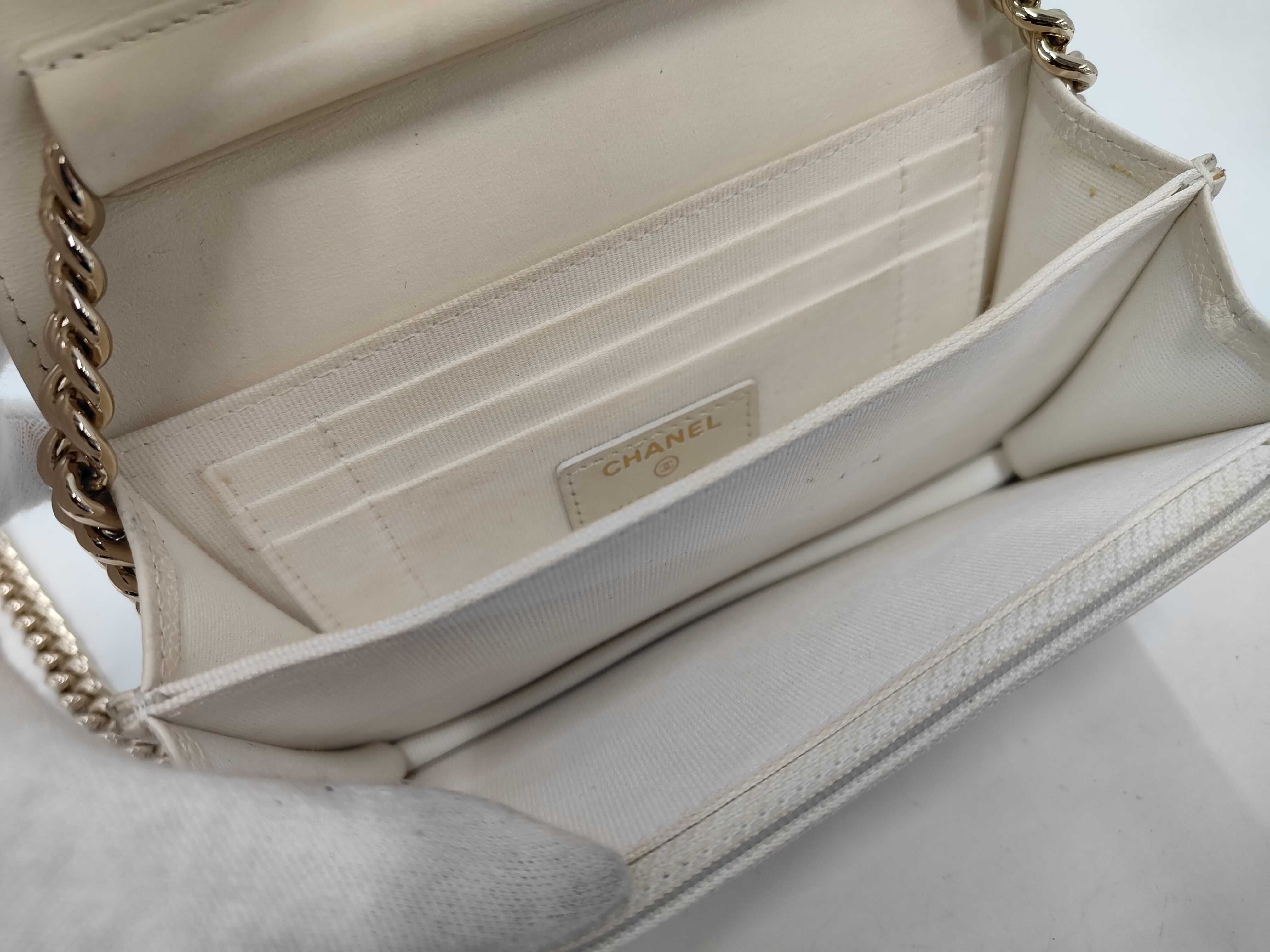 BAG BOY CAVIAR SKIN WALLET ON CHAIN ​​WHITE NO.31 Shoulder Bag — view 9