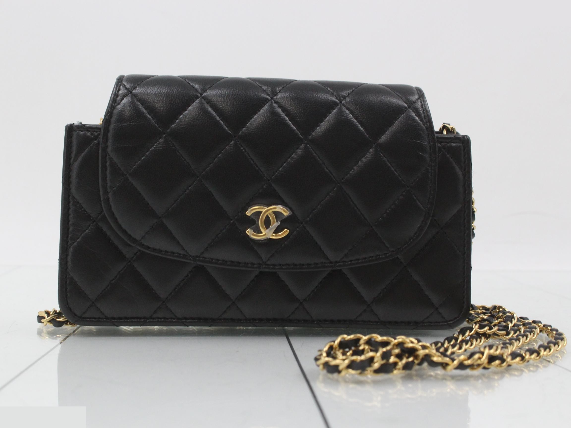 Lambskin Coco Mark Chain Shoulder Bag