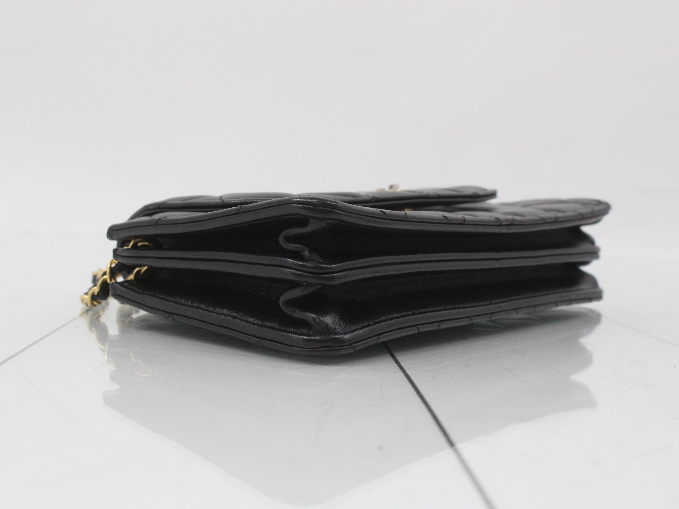 Lambskin Coco Mark Chain Shoulder Bag — view 5