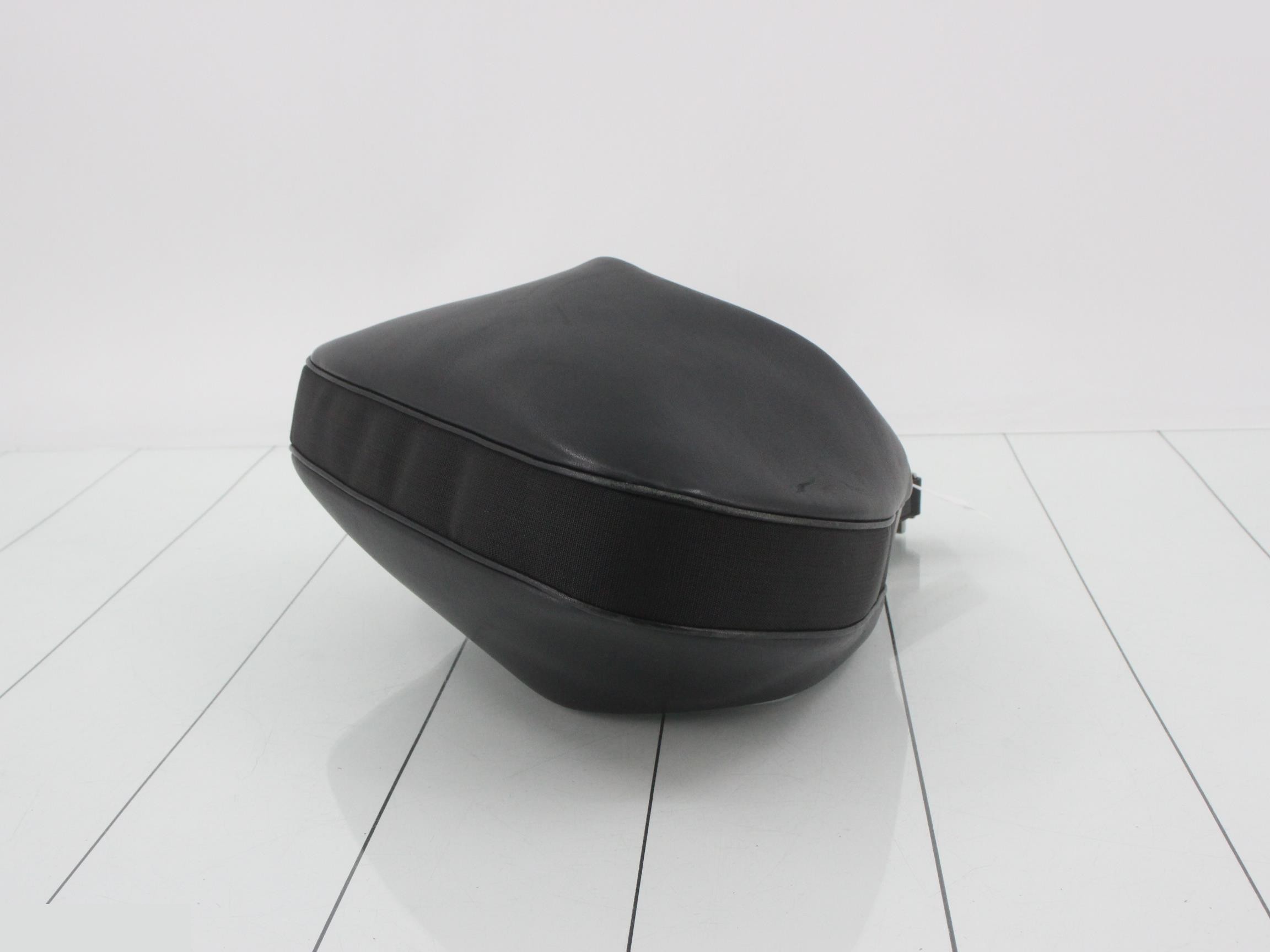 leather one-shoulder bag — view 6