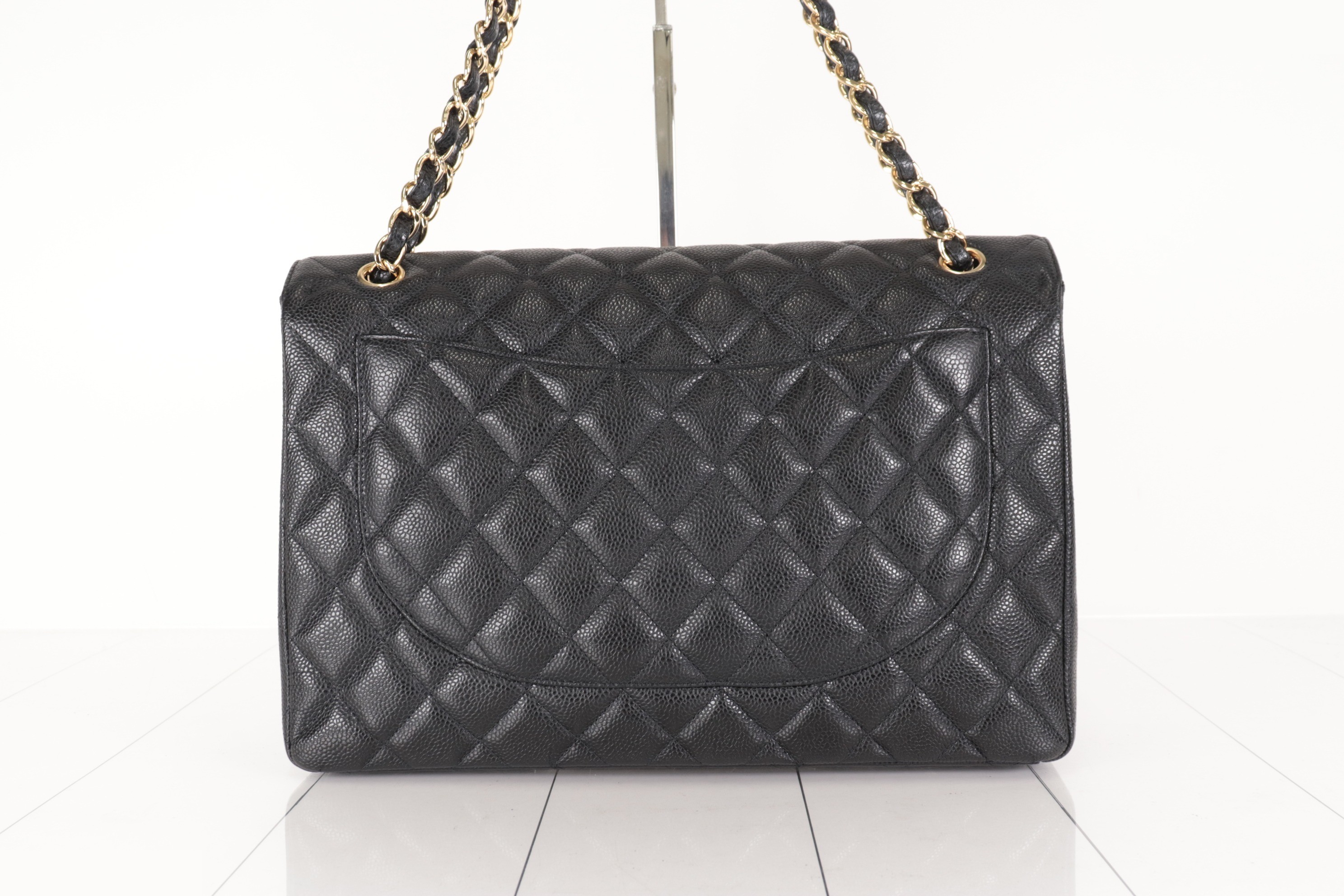 Dekamato Caviar Chain Shoulder Bag, Series 30s — view 3