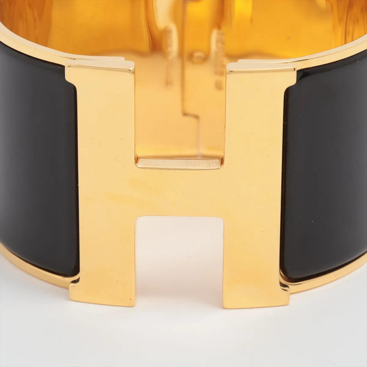 Clic Clac H Bangle TGM Bangle GP Gold x Black. Shows — view 3