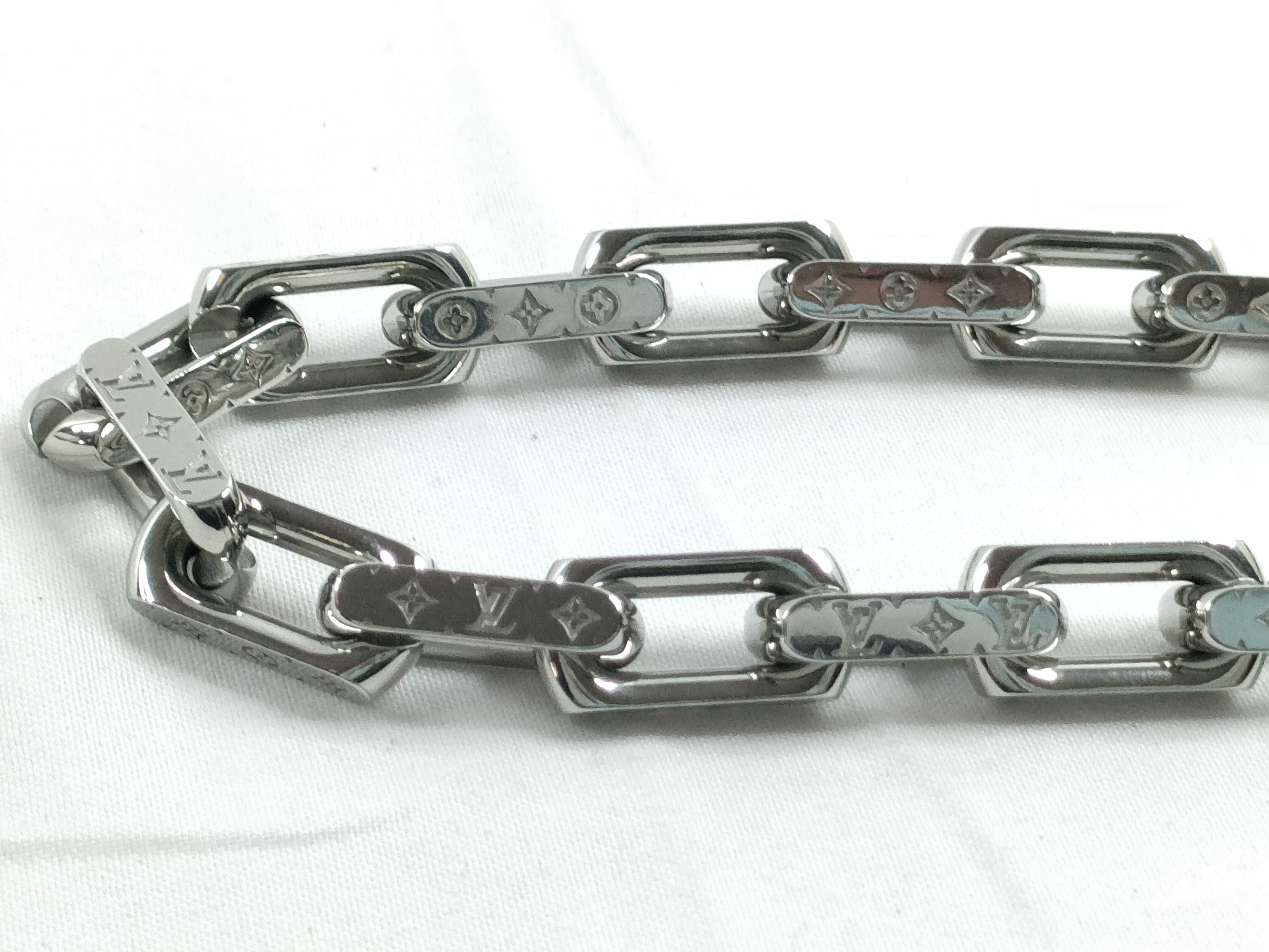 LV Chain Monogram Necklace M00307 Necklace — view 2