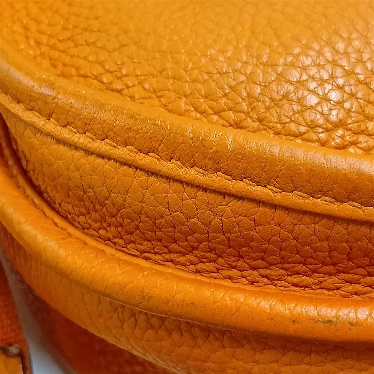 Evelyne 3 33 GM Taurillon Clemence Orange Silver Hardware P:2012 — view 15