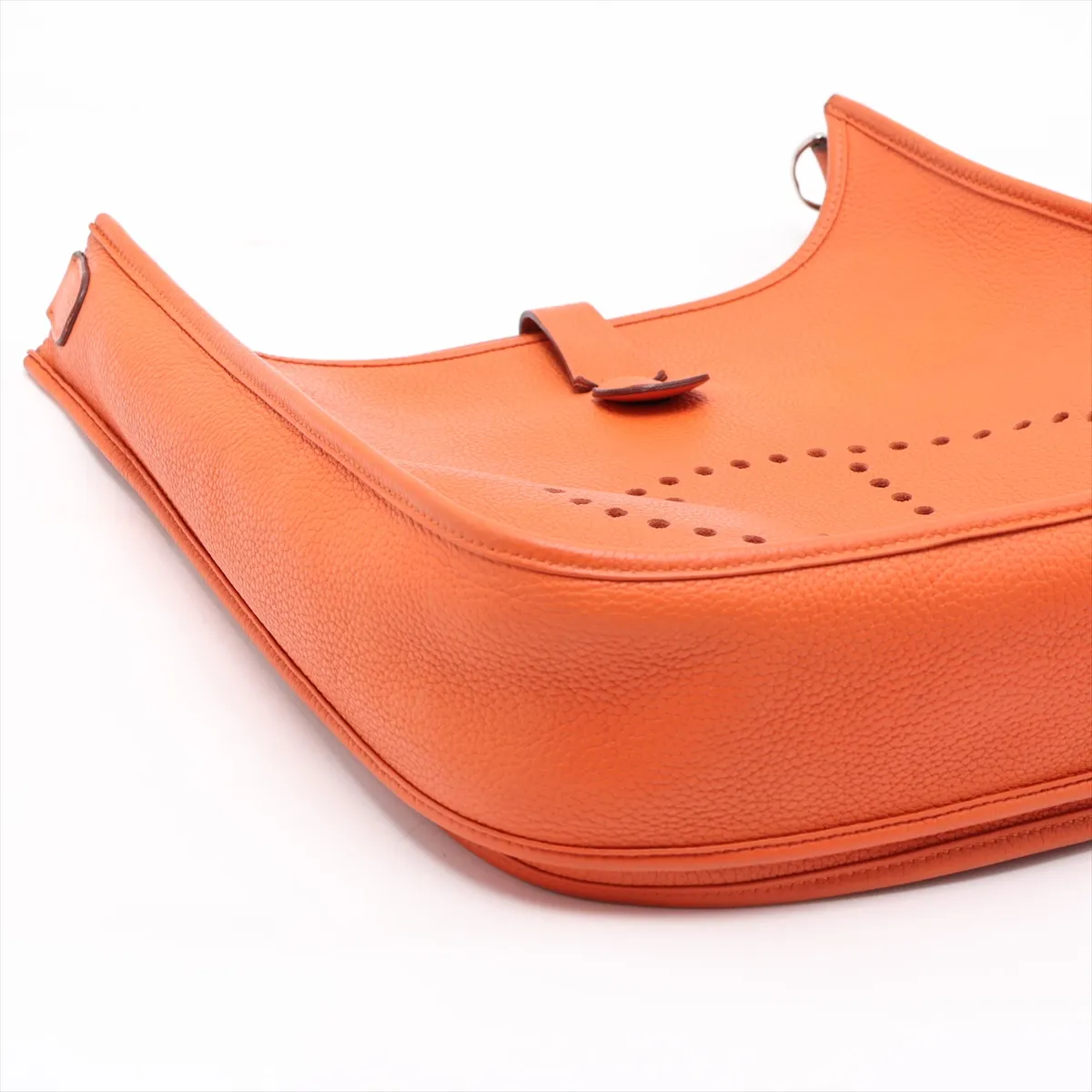 Evelyne 3 33 GM Taurillon Clemence Orange Silver Hardware P:2012 — view 4