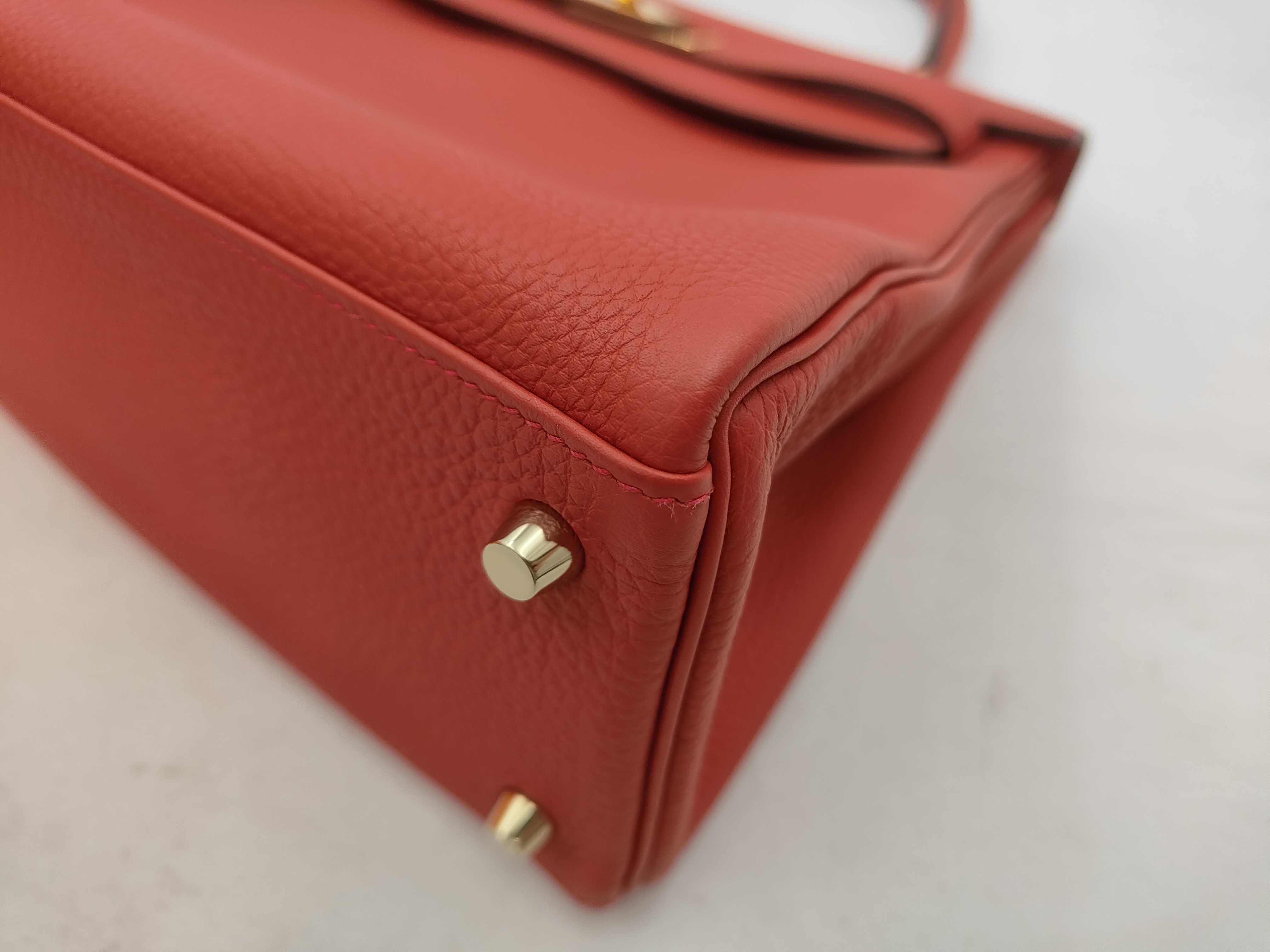 Kelly 28 Red Handbag — view 6