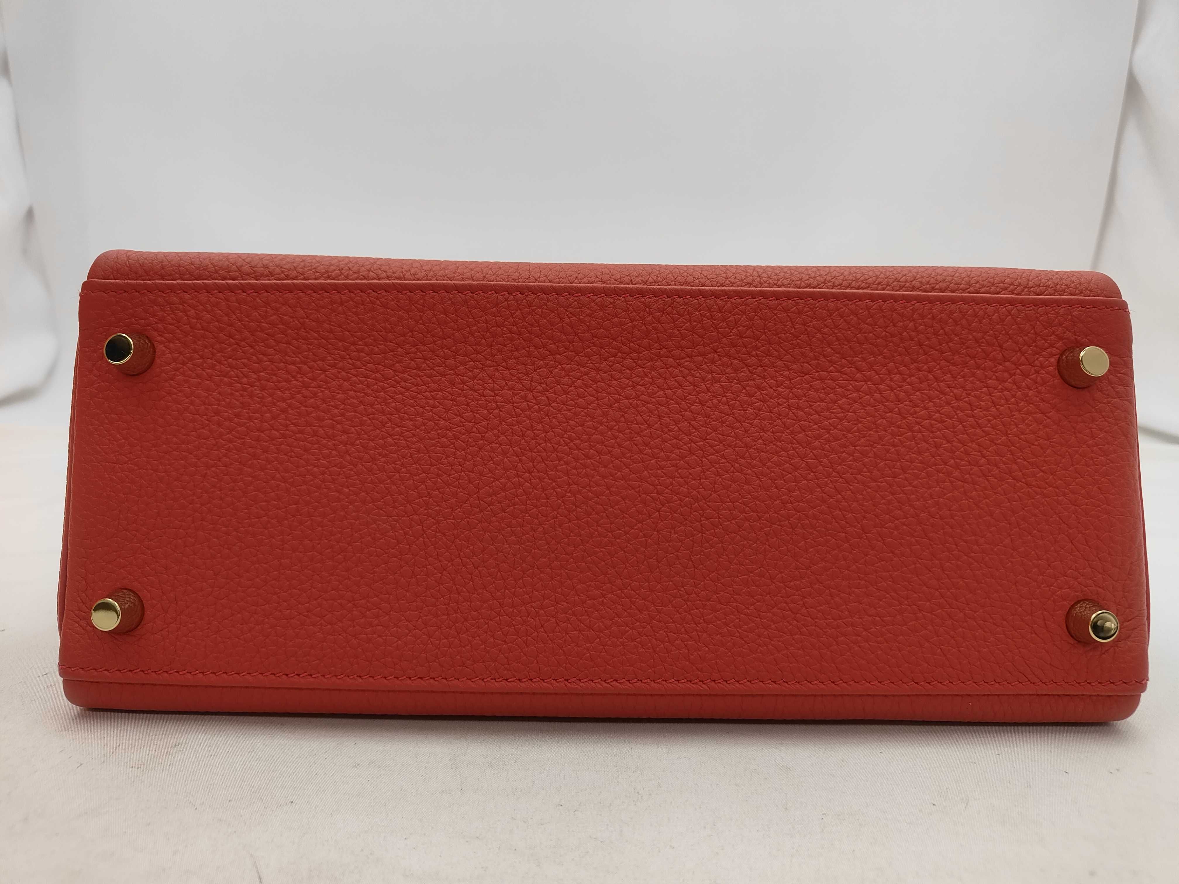 Kelly 28 Red Handbag — view 7