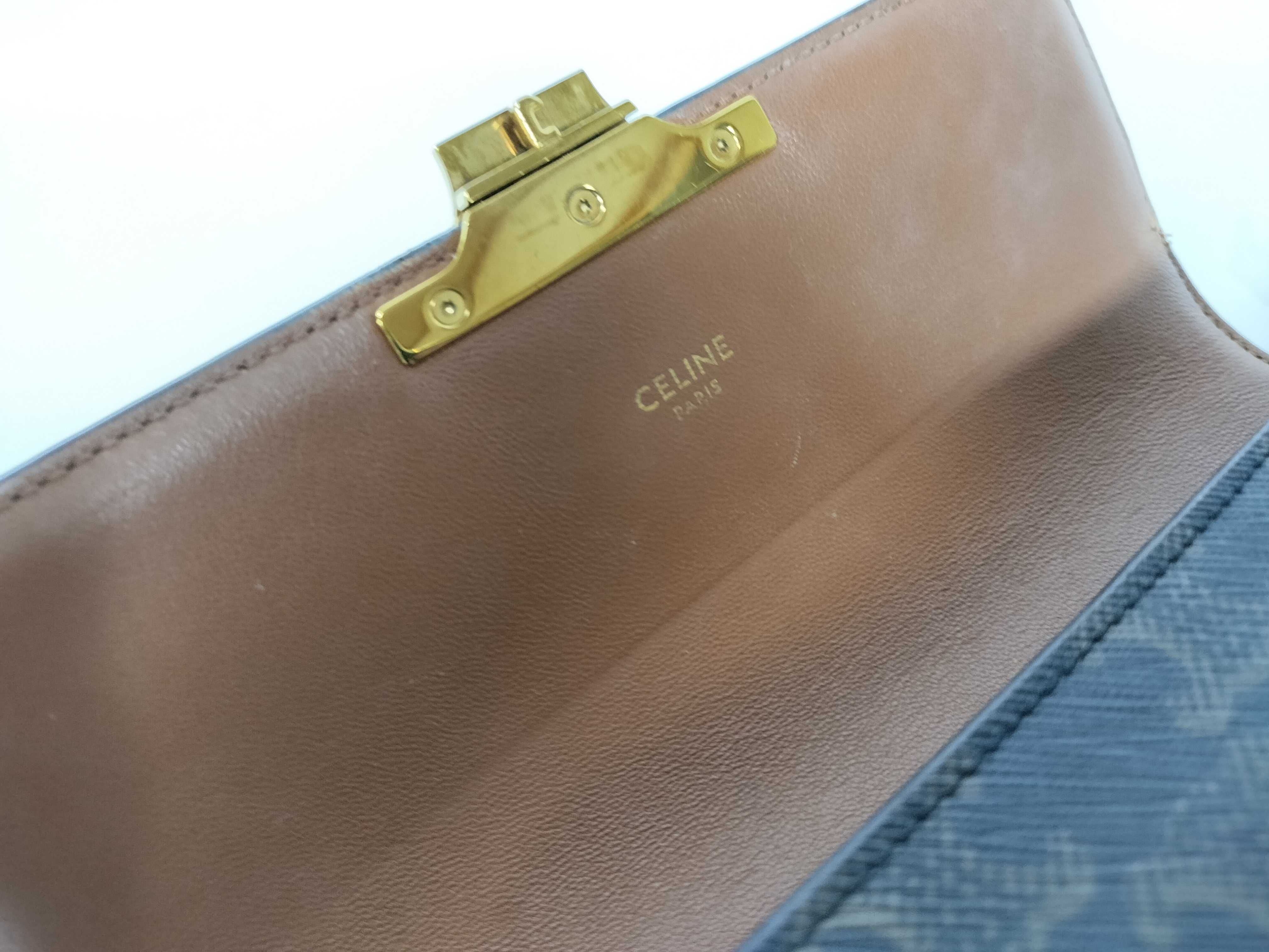 Claude Triomphe Gold Shoulder Bag — view 11