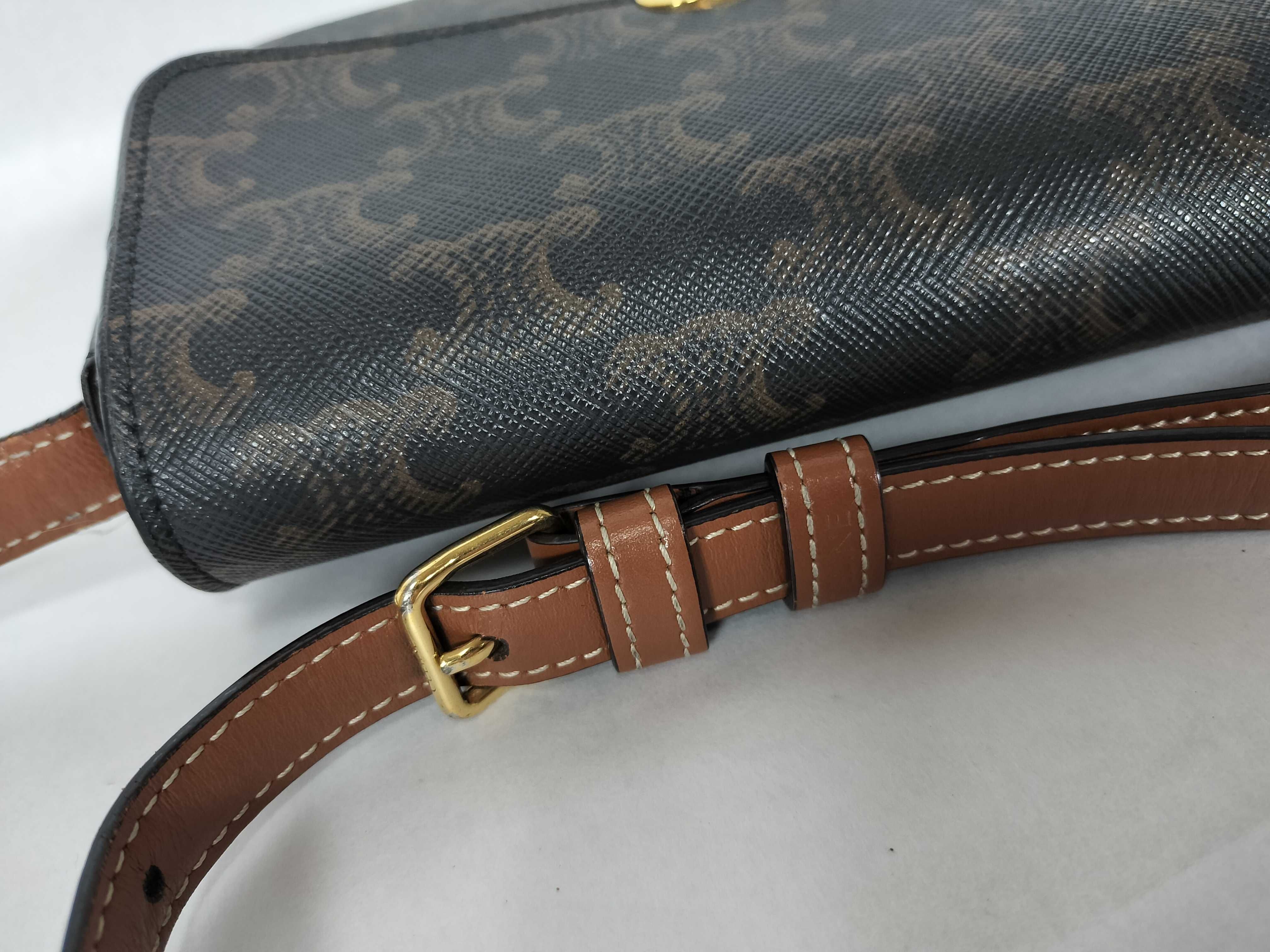 Claude Triomphe Gold Shoulder Bag — view 4