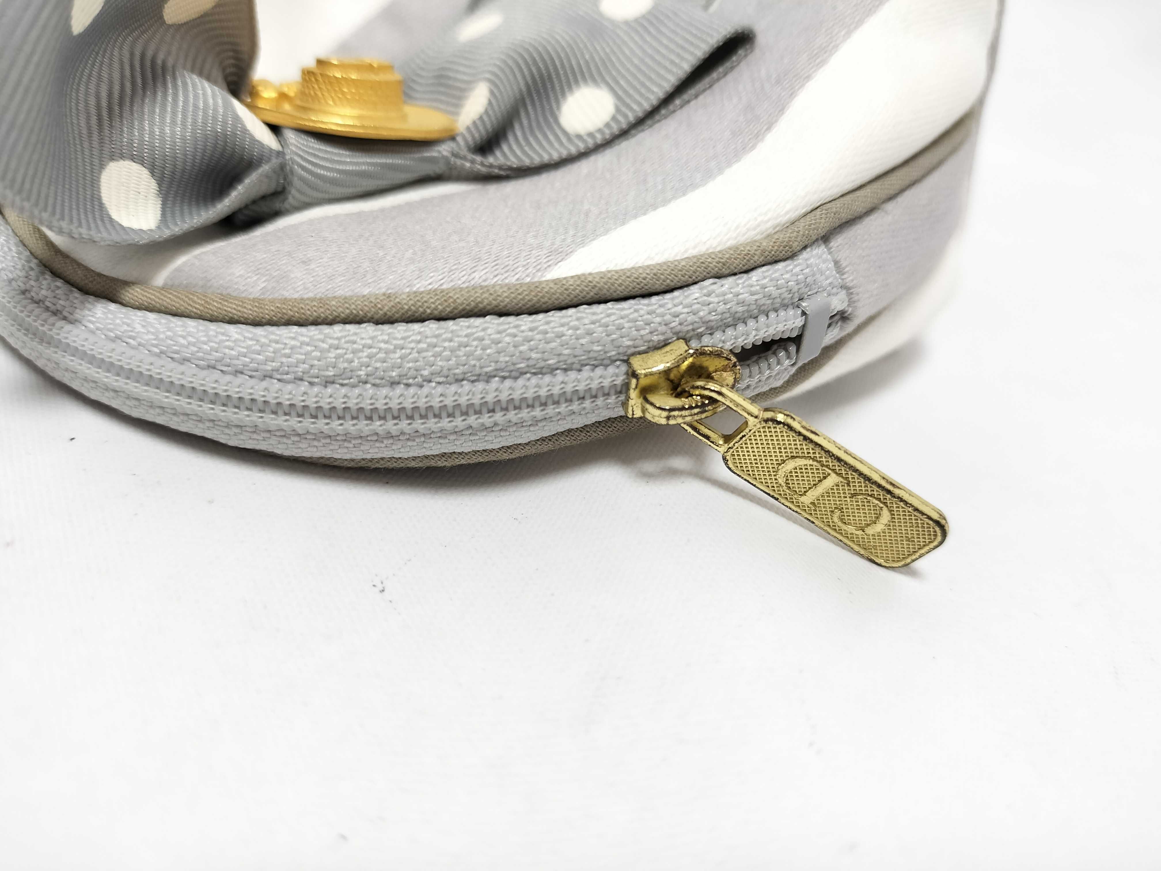 Pouch — view 5
