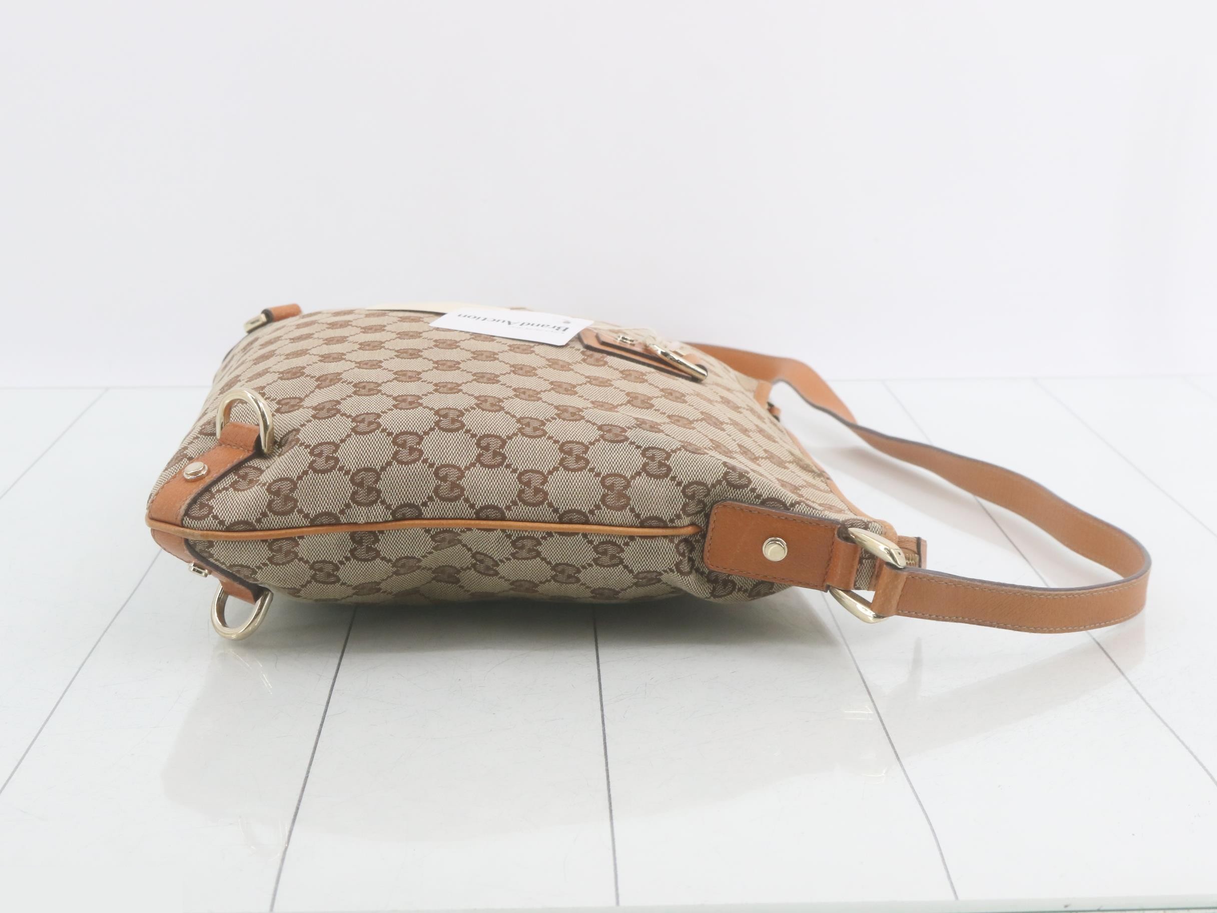 GG Canvas Shoulder Bag — view 3